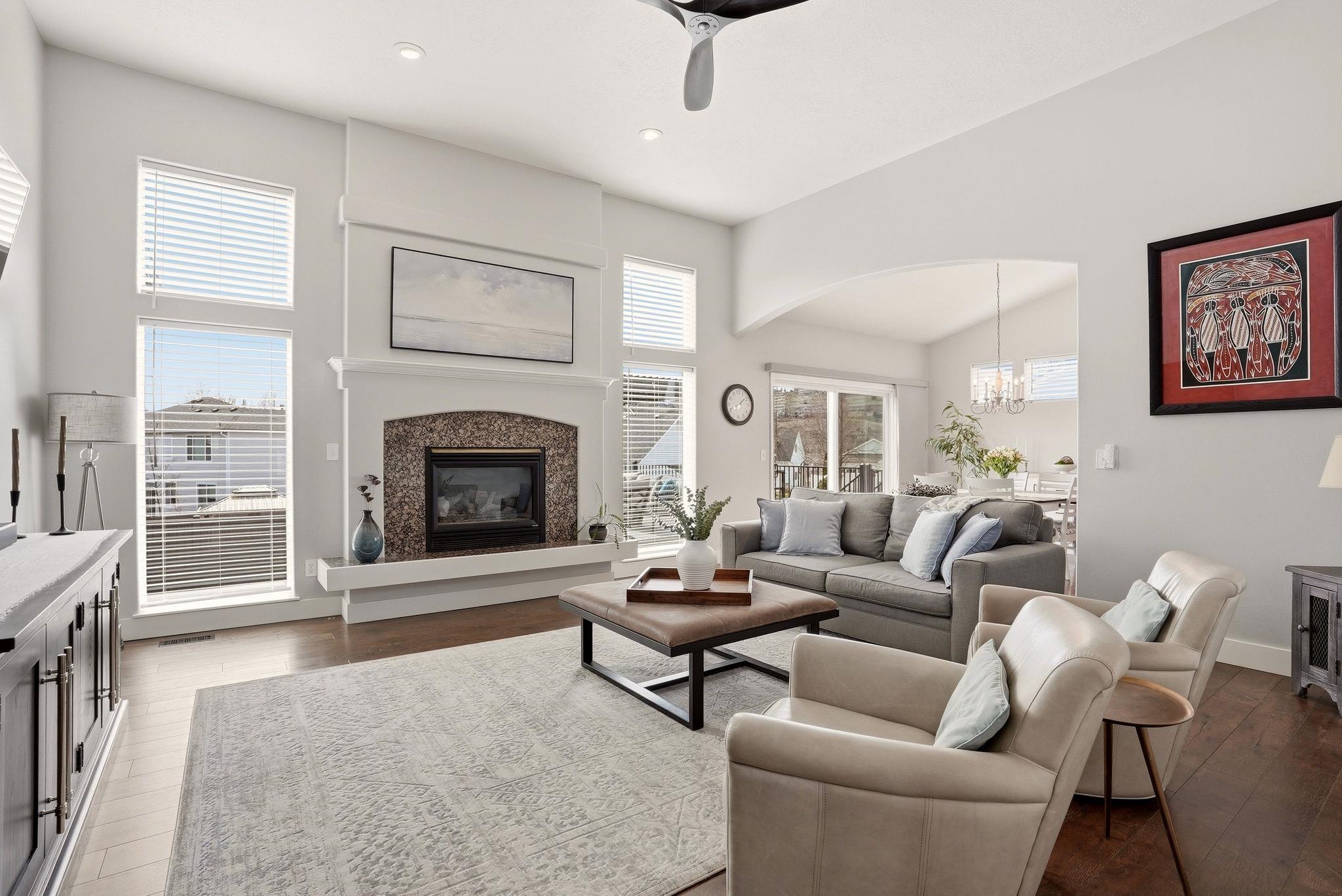 23110 E BROADWAY Ave - Photo 3