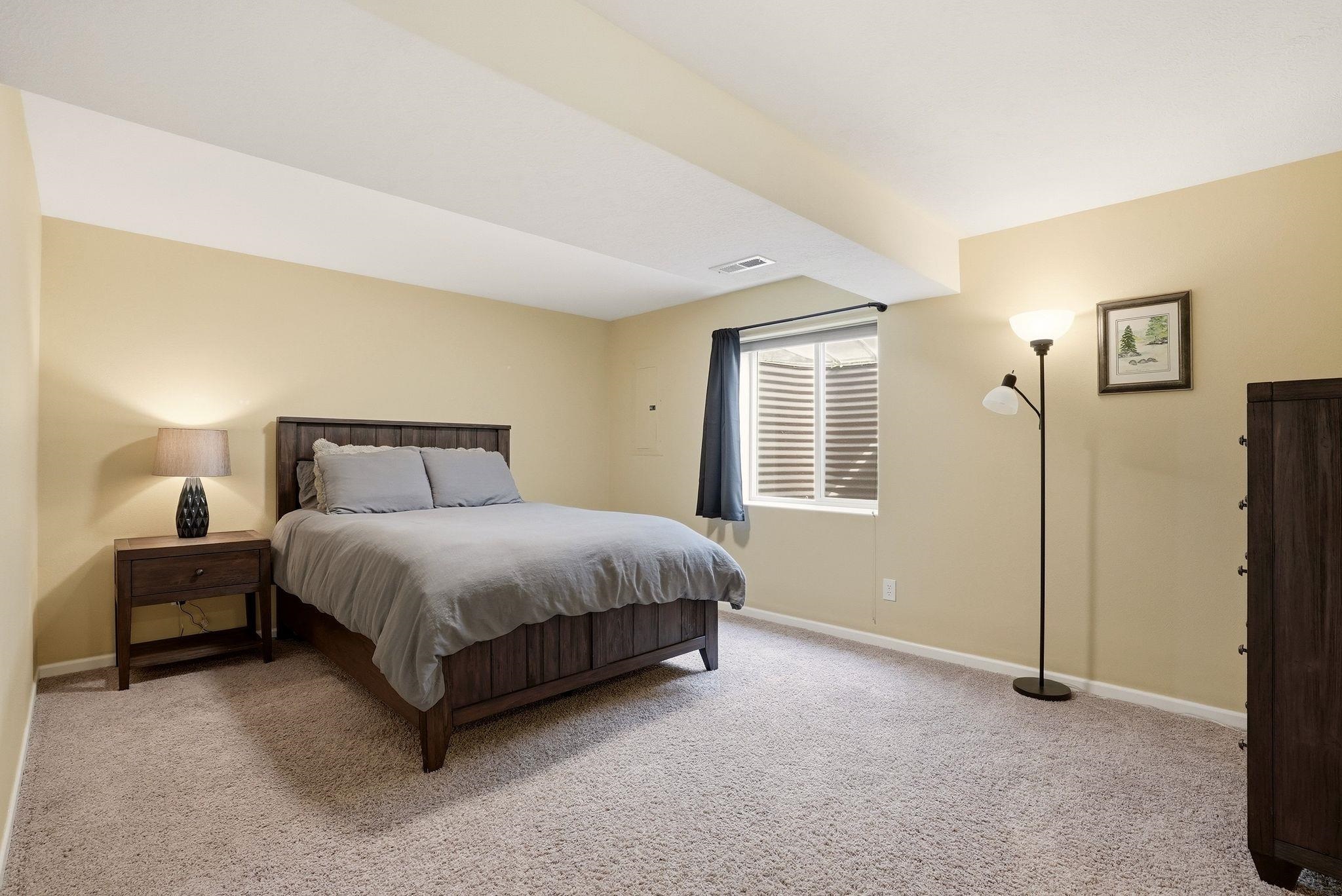 23110 E BROADWAY Ave - Photo 32