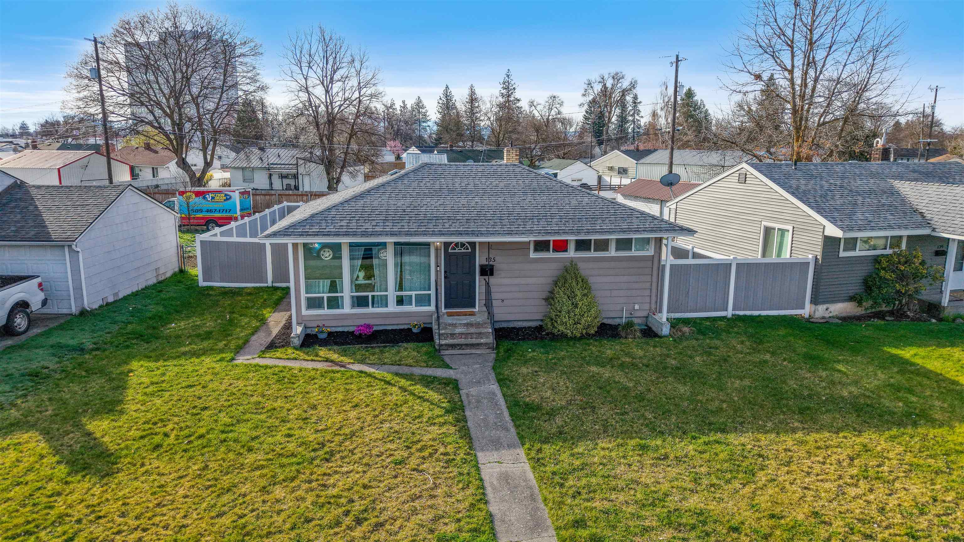 135 W Amherst Ct - Photo 3