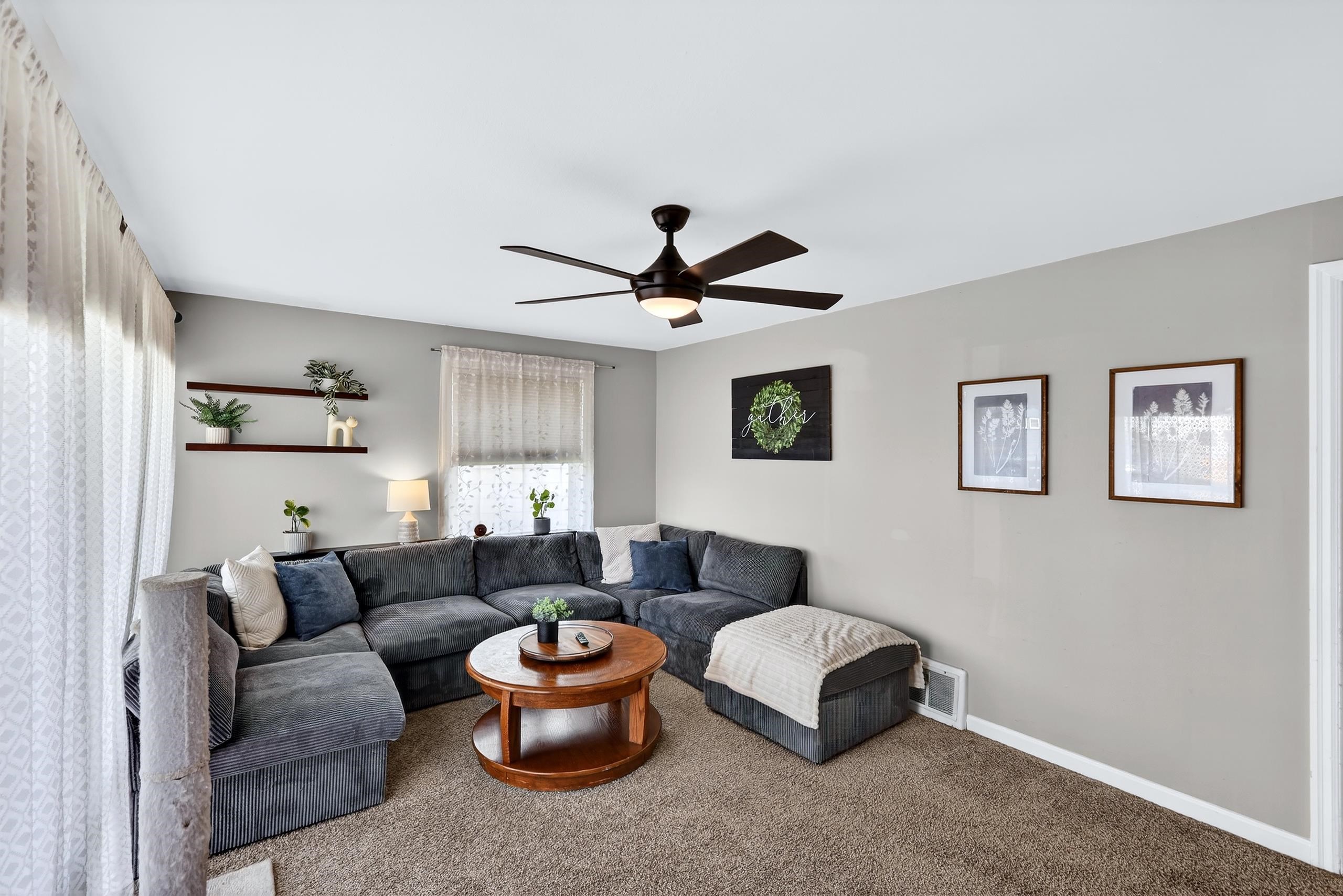 135 W Amherst Ct - Photo 5