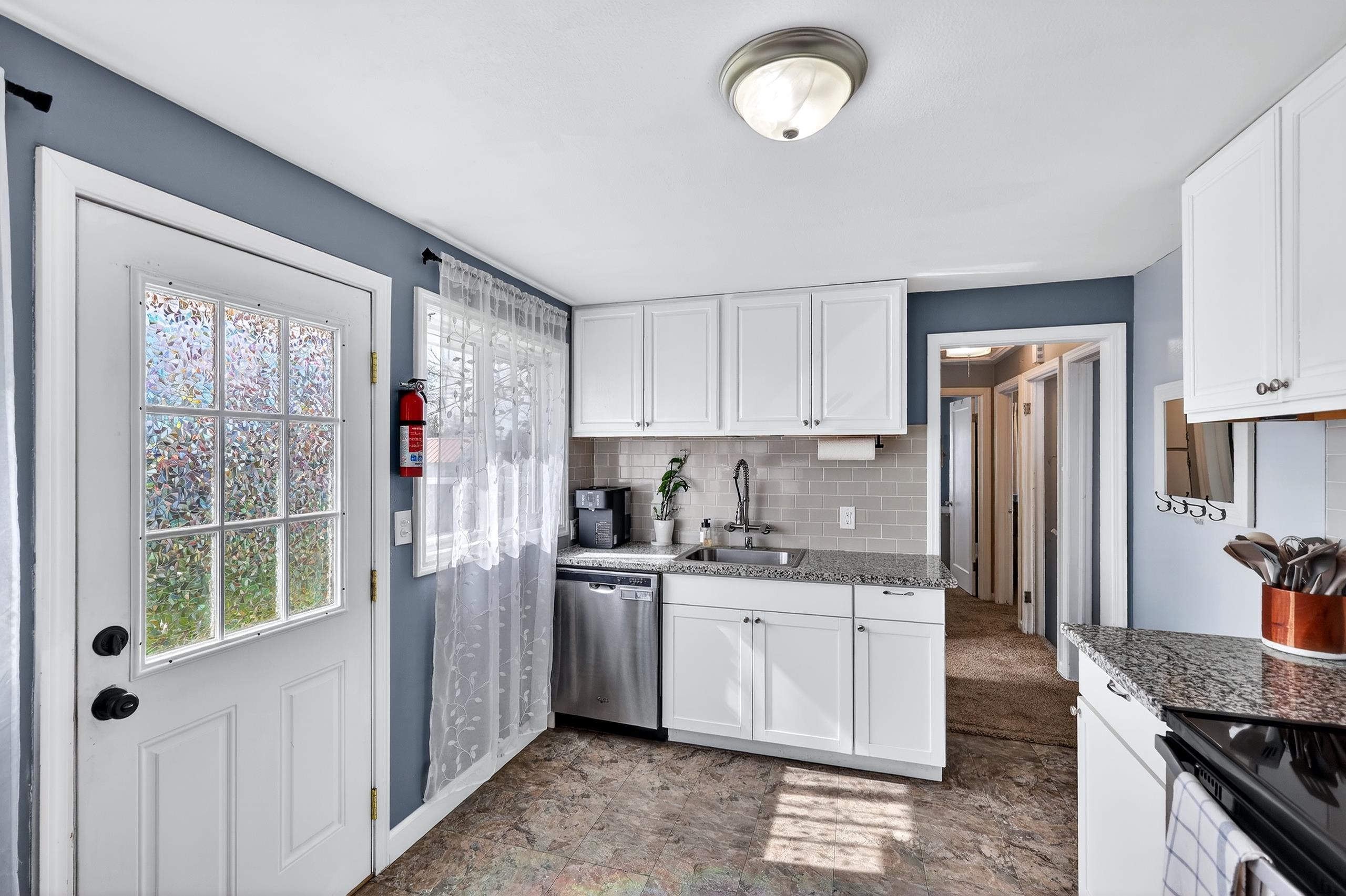 135 W Amherst Ct - Photo 8
