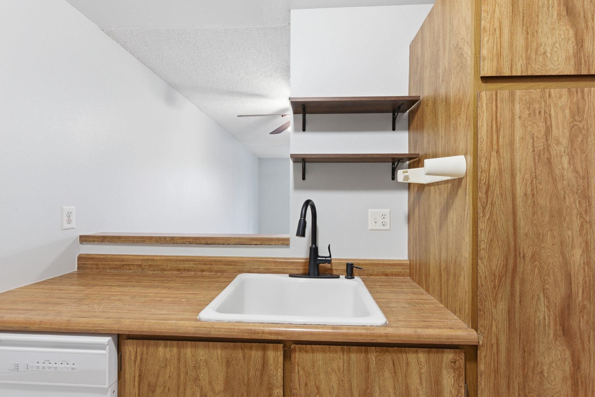 6017 E 6th Ave - Photo 7