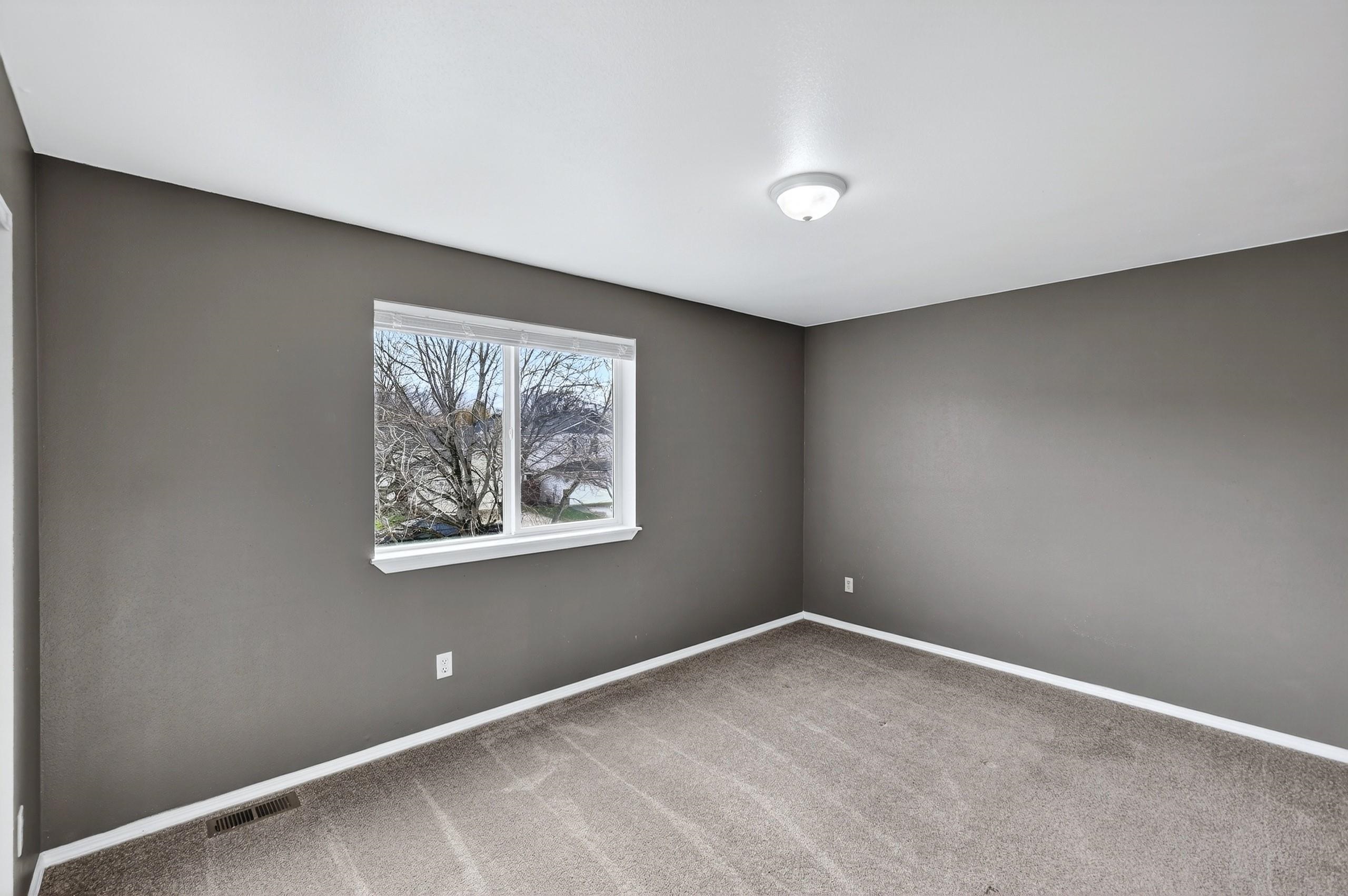 23127 E Maxwell Ave - Photo 17