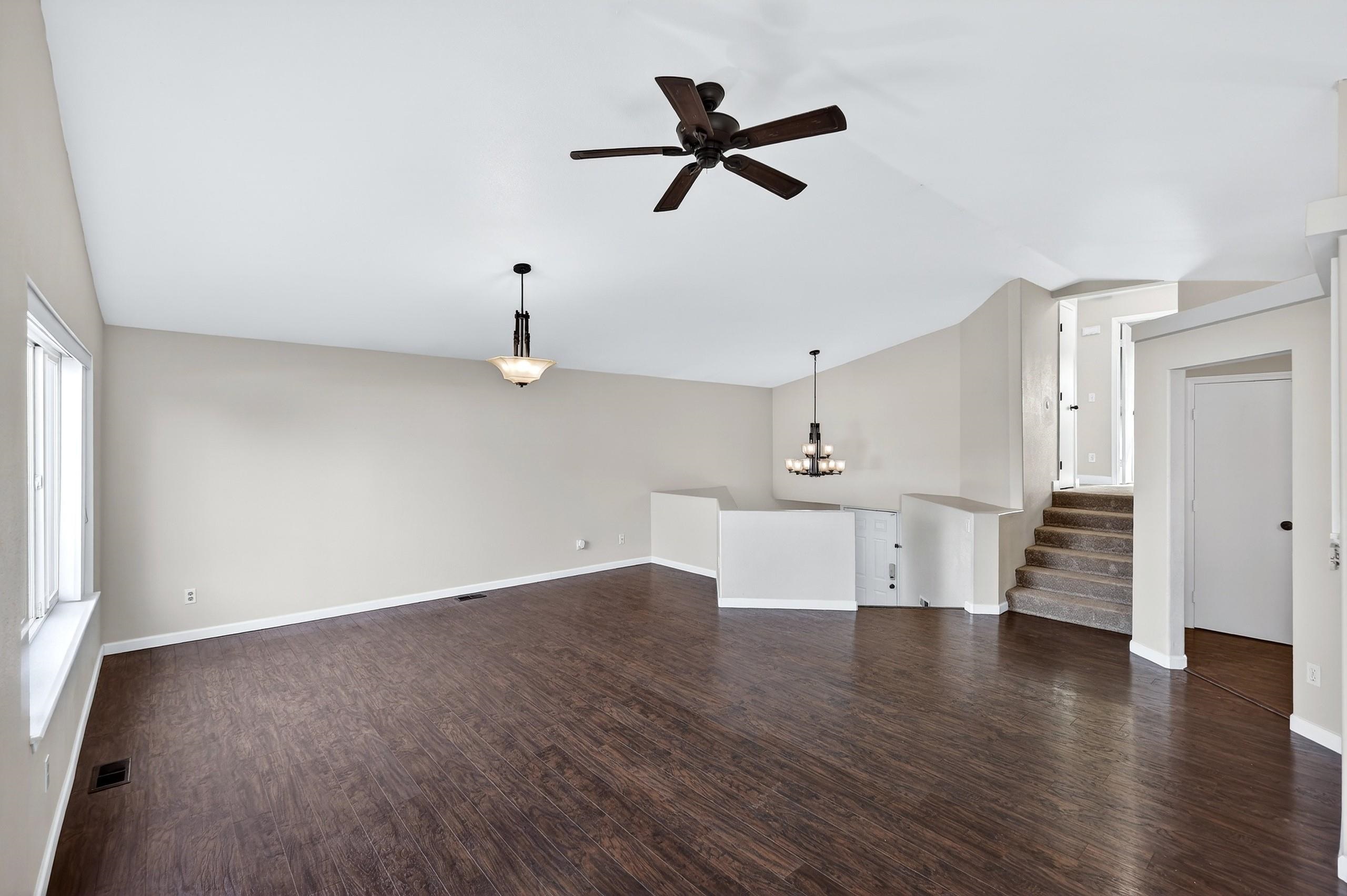 23127 E Maxwell Ave - Photo 4