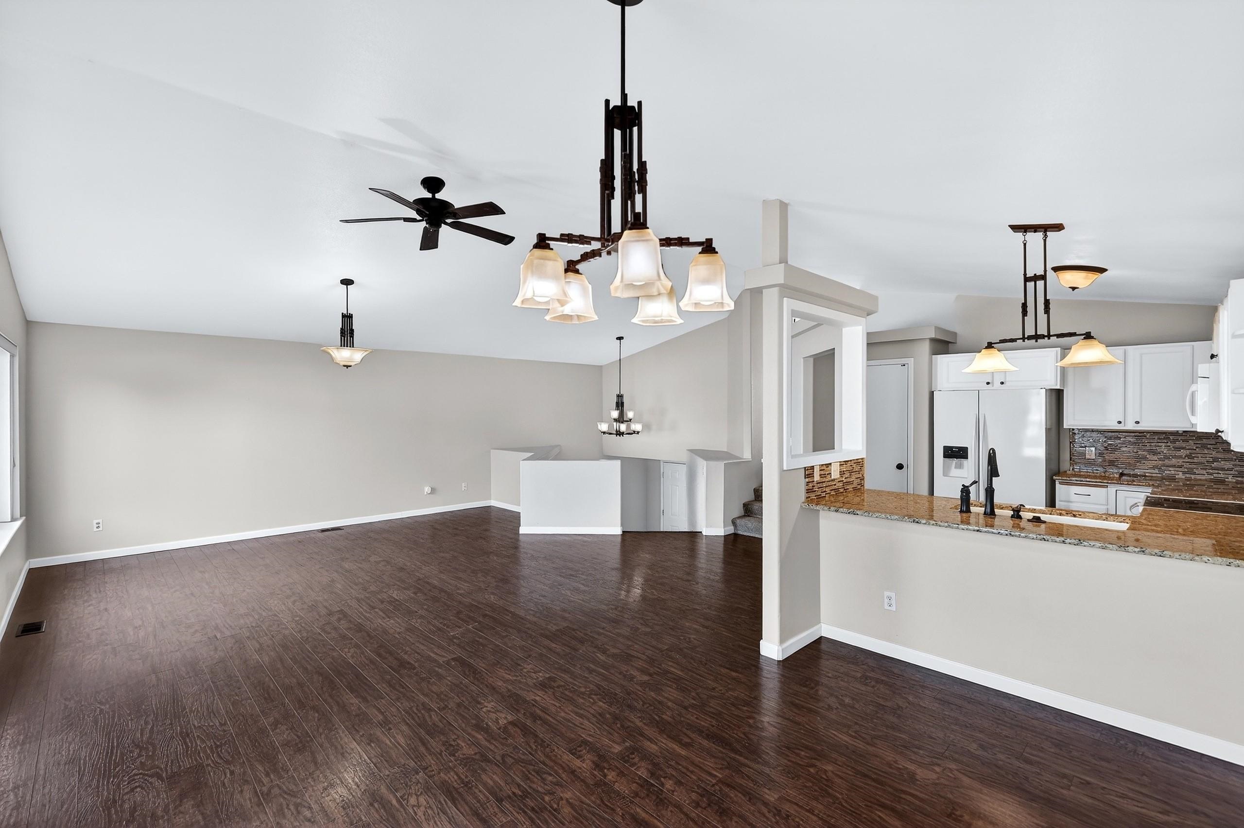 23127 E Maxwell Ave - Photo 9