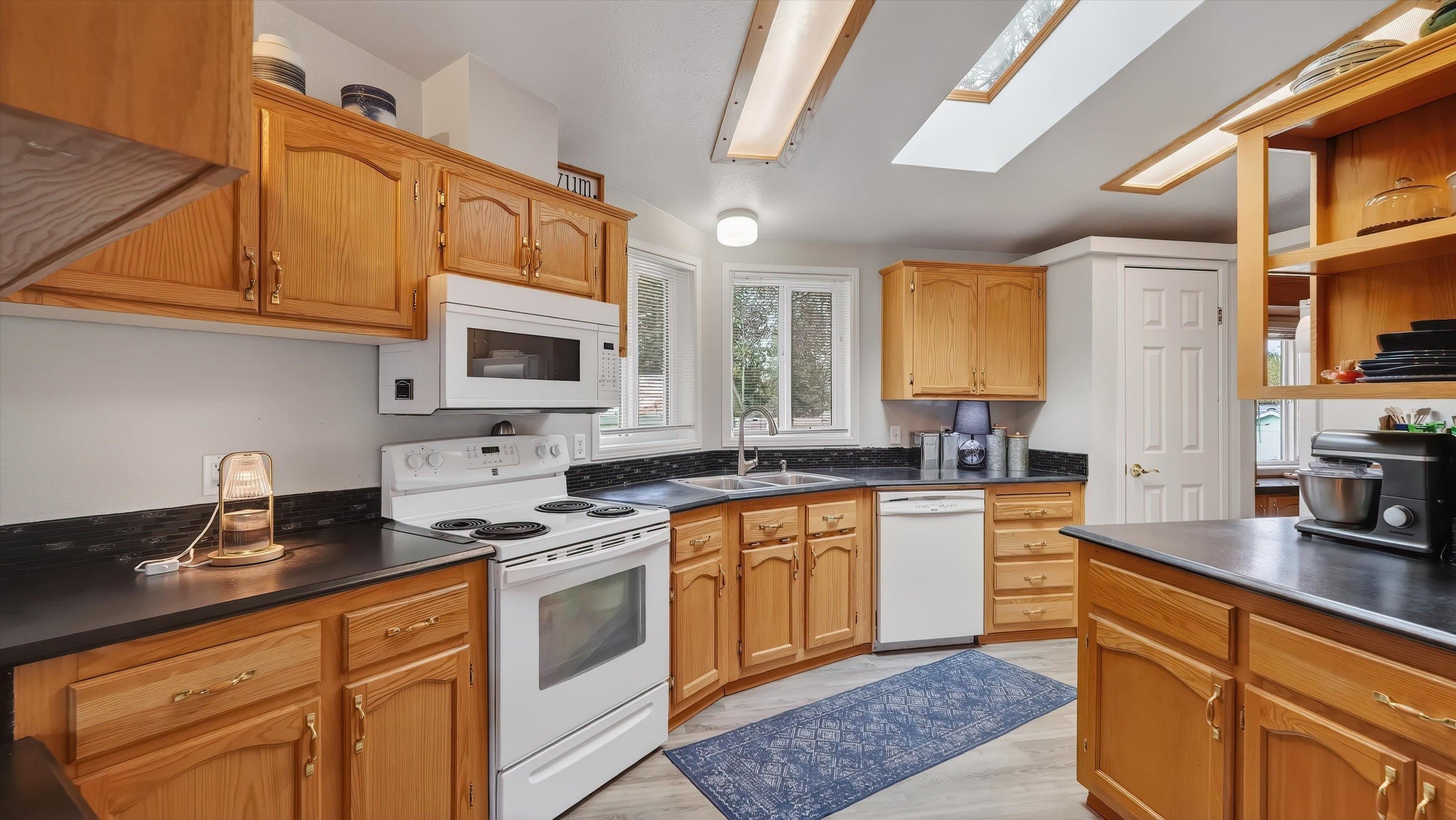 14521 N Logan Ln - Photo 8