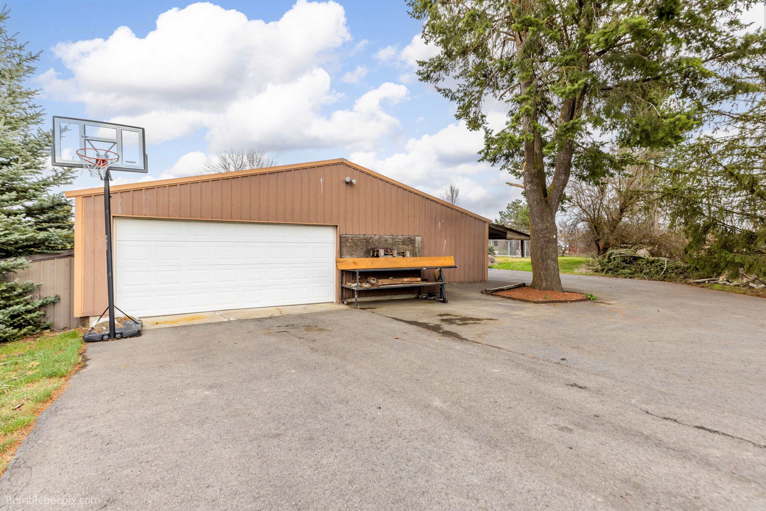 1600 8th St - Photo 2