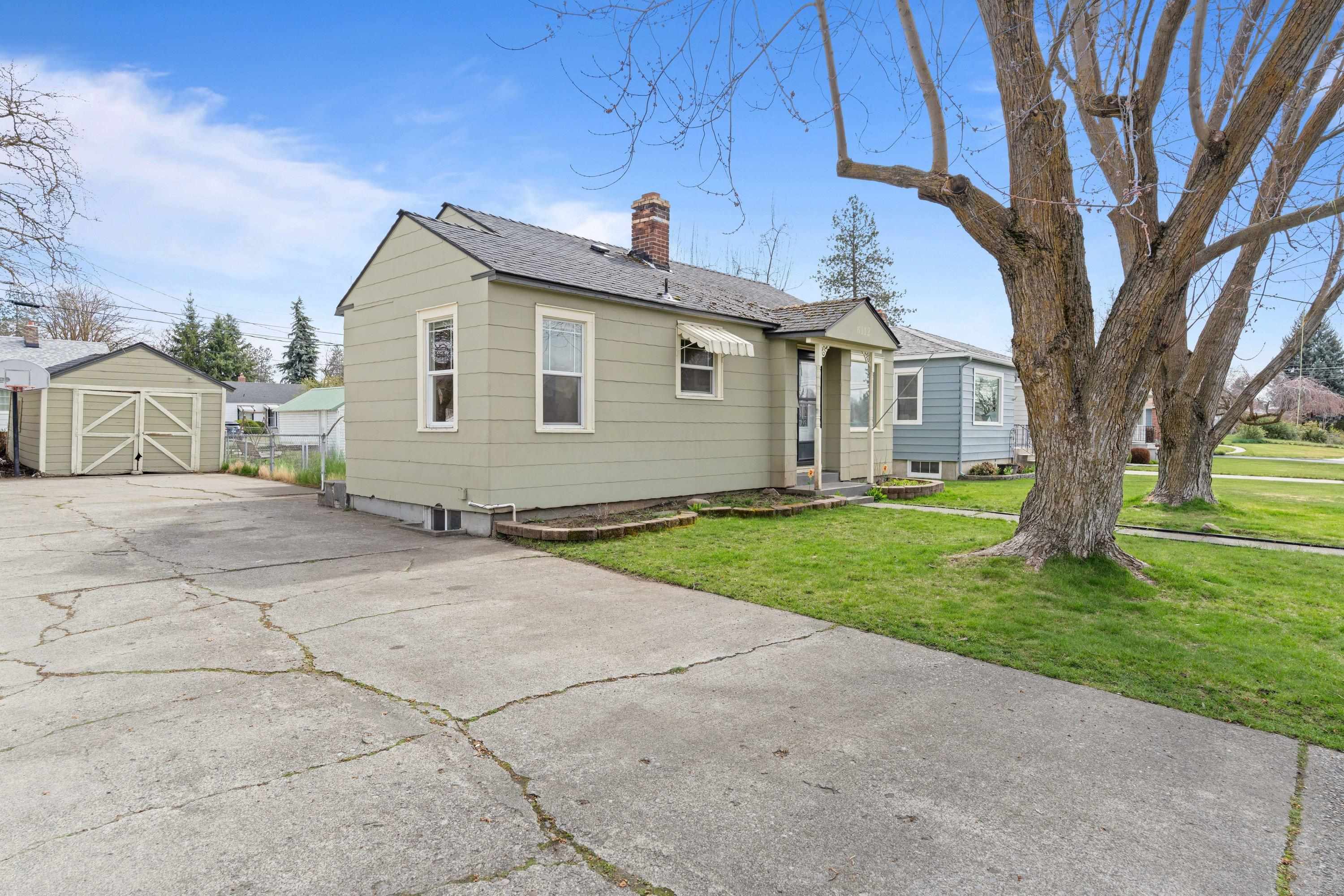 6112 N Lincoln St - Photo 3