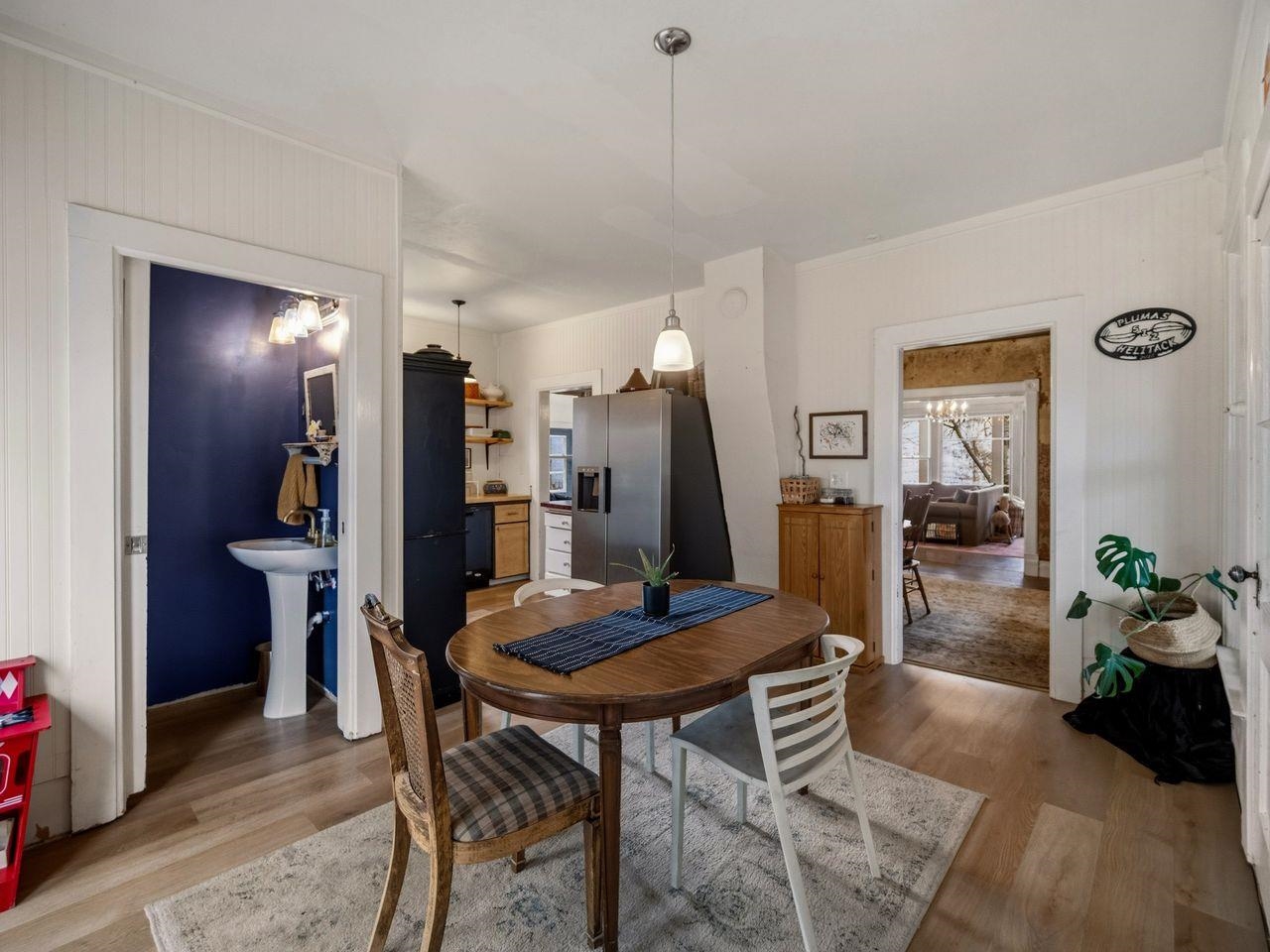 203 E Brewster St - Photo 12