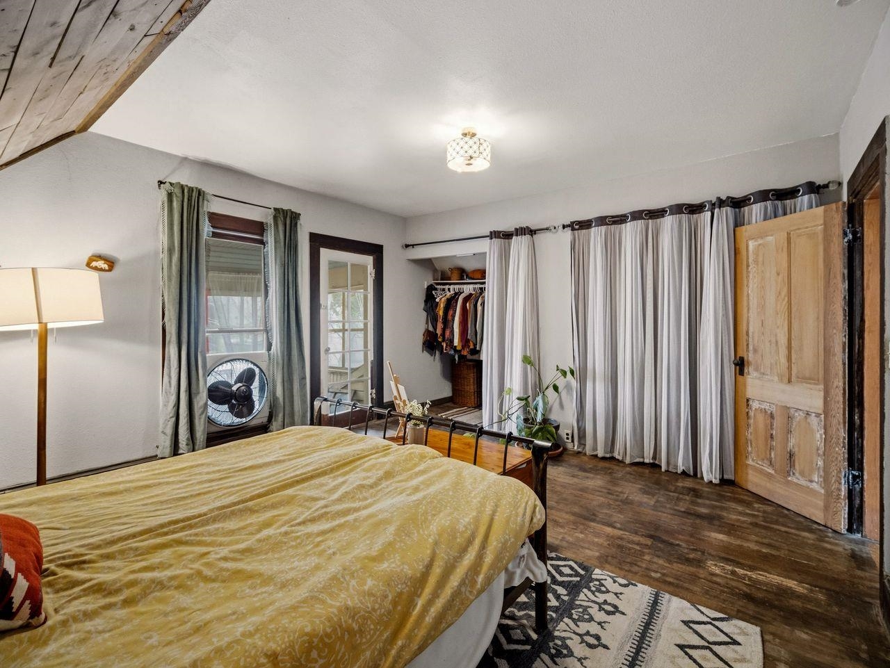 203 E Brewster St - Photo 29