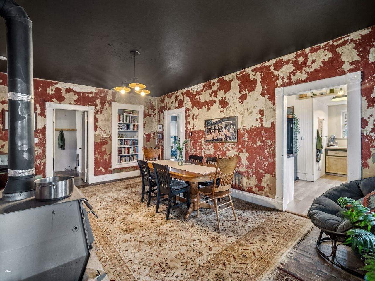 203 E Brewster St - Photo 4