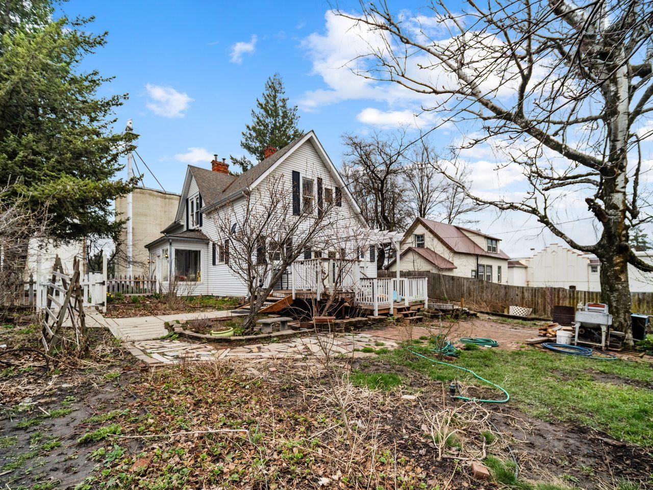 203 E Brewster St - Photo 42