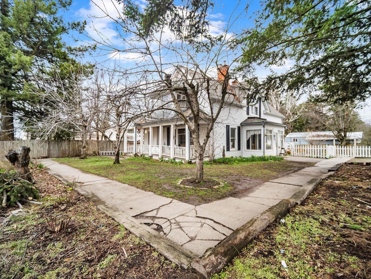203 E Brewster St - Photo 44