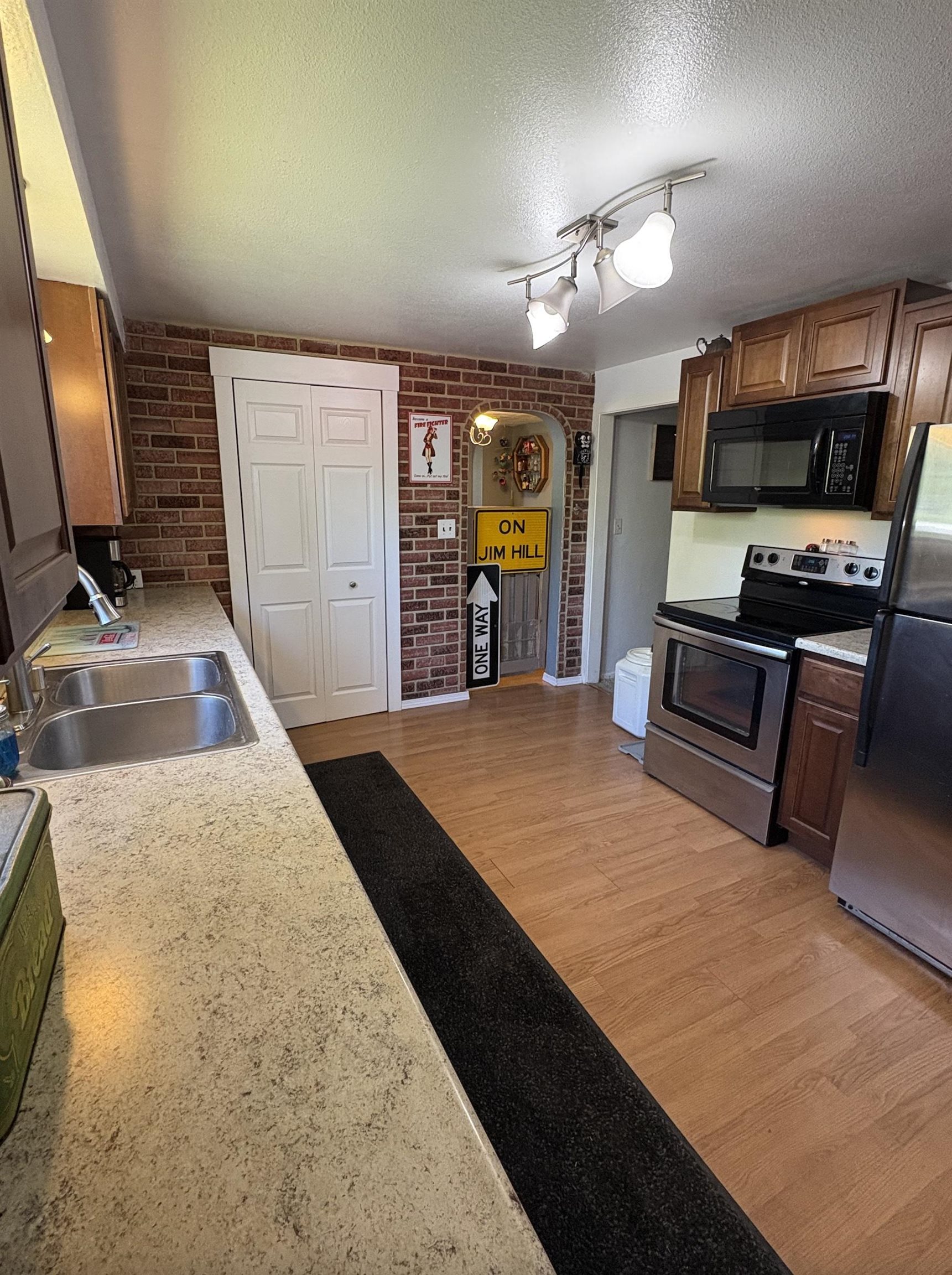 6701 N normandie St - Photo 18