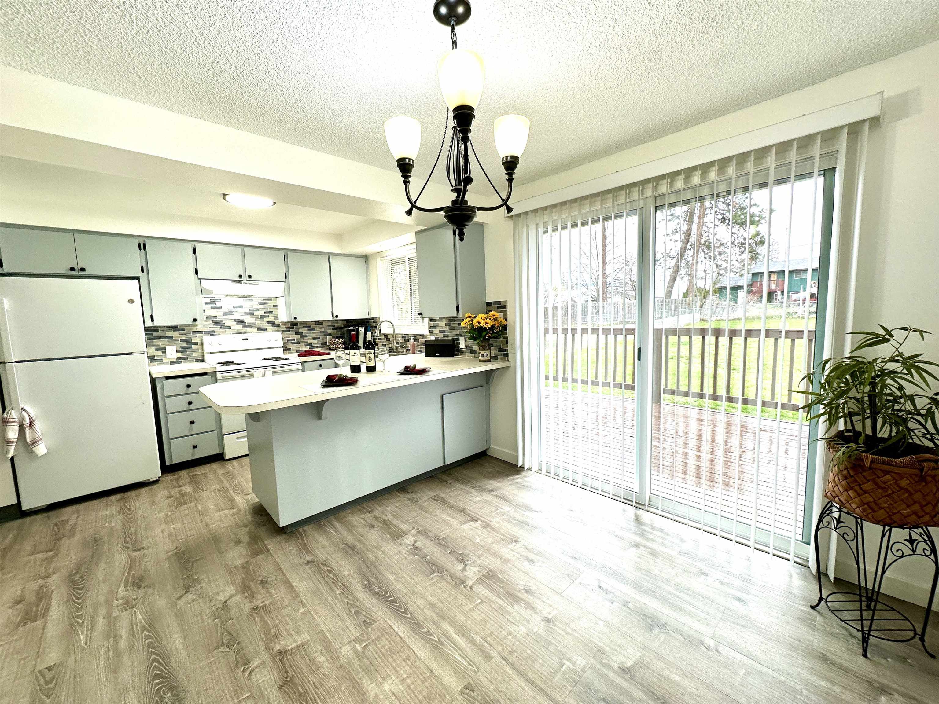 1119 S Walnut Rd - Photo 3