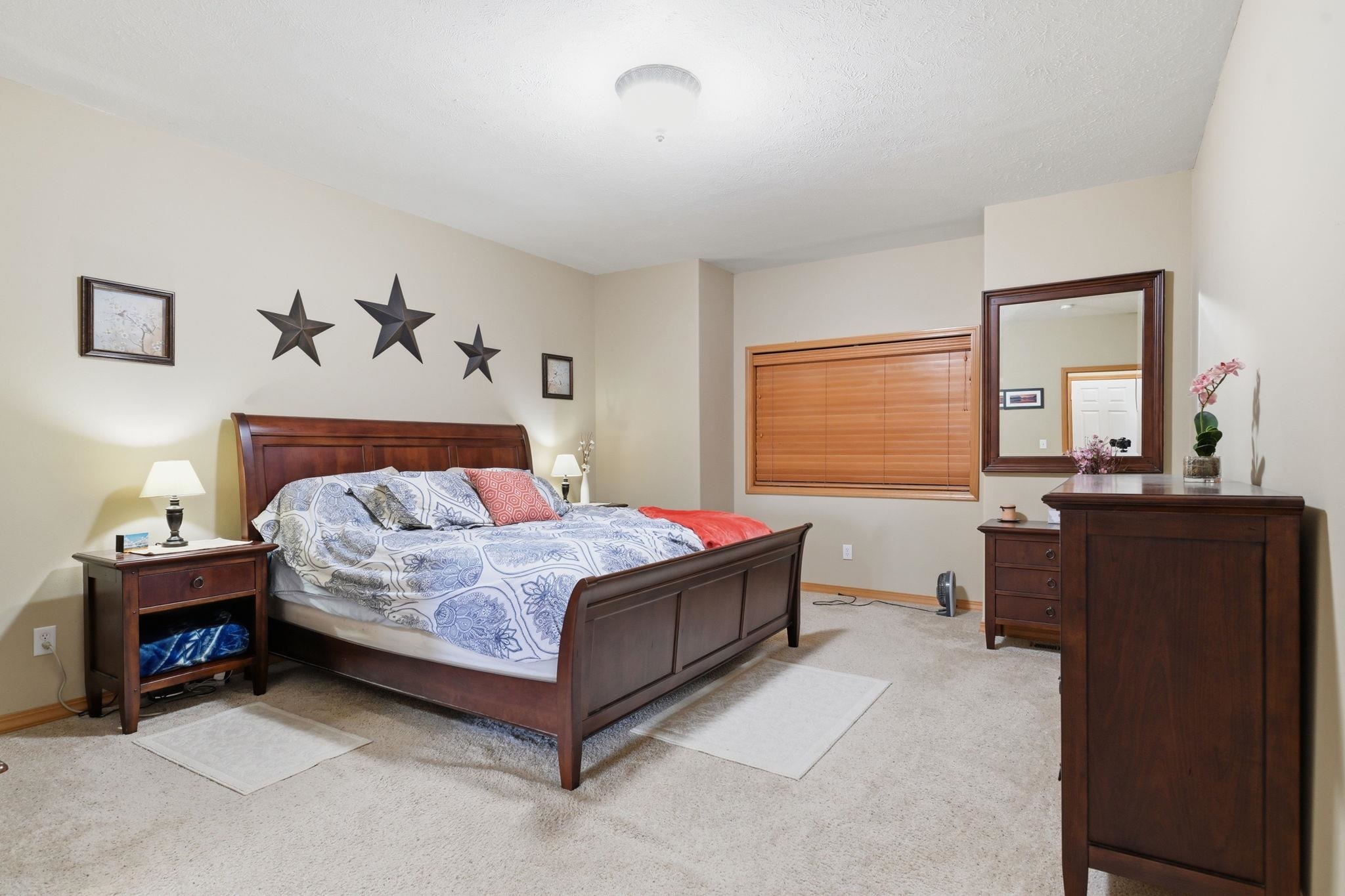 1314 W Chaucer Ave - Photo 11