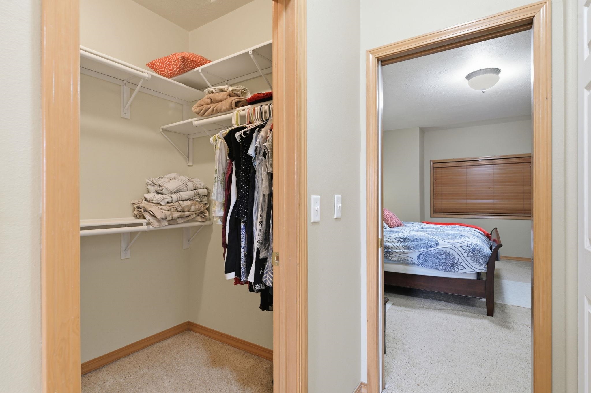 1314 W Chaucer Ave - Photo 17