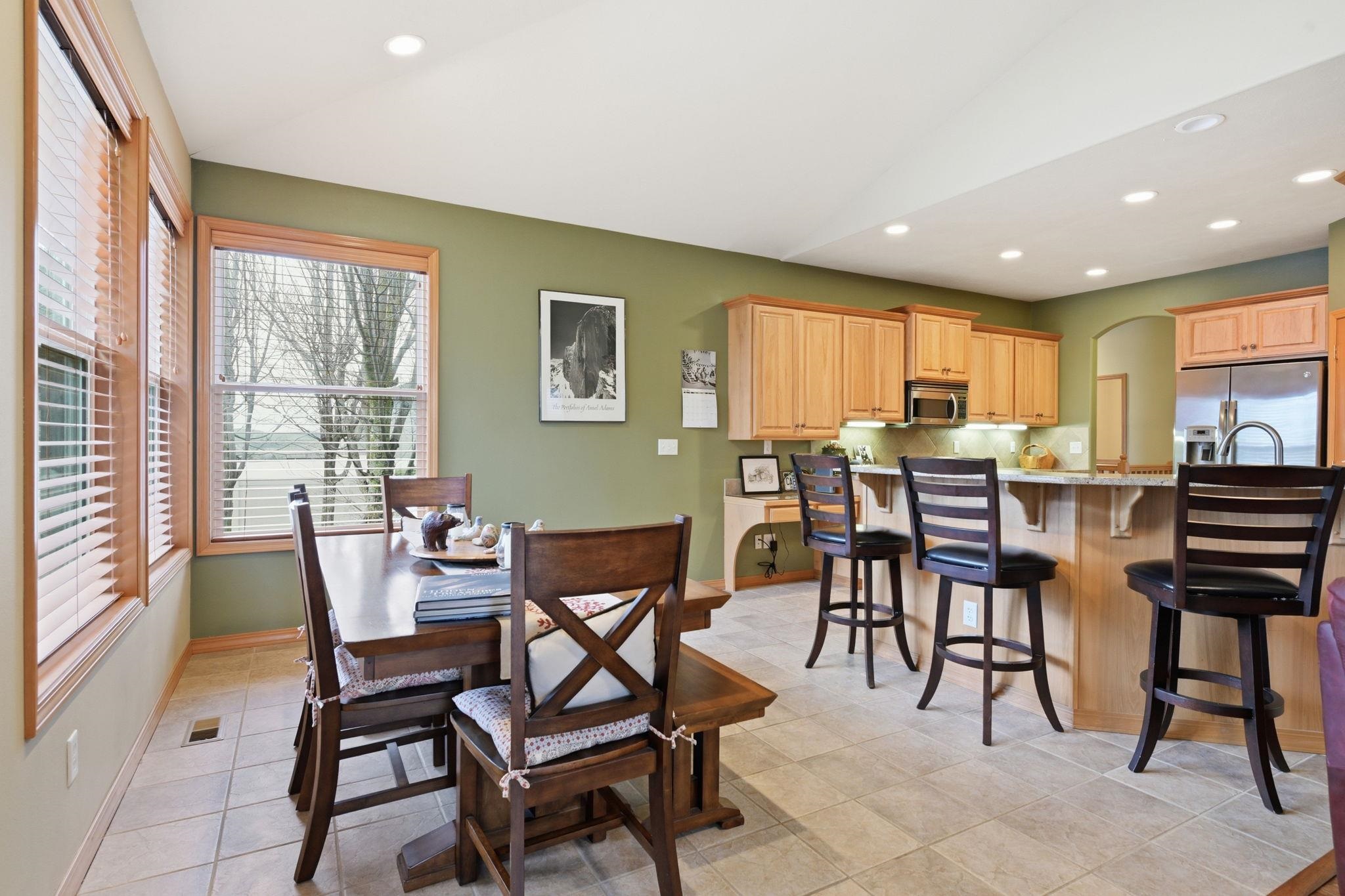 1314 W Chaucer Ave - Photo 7