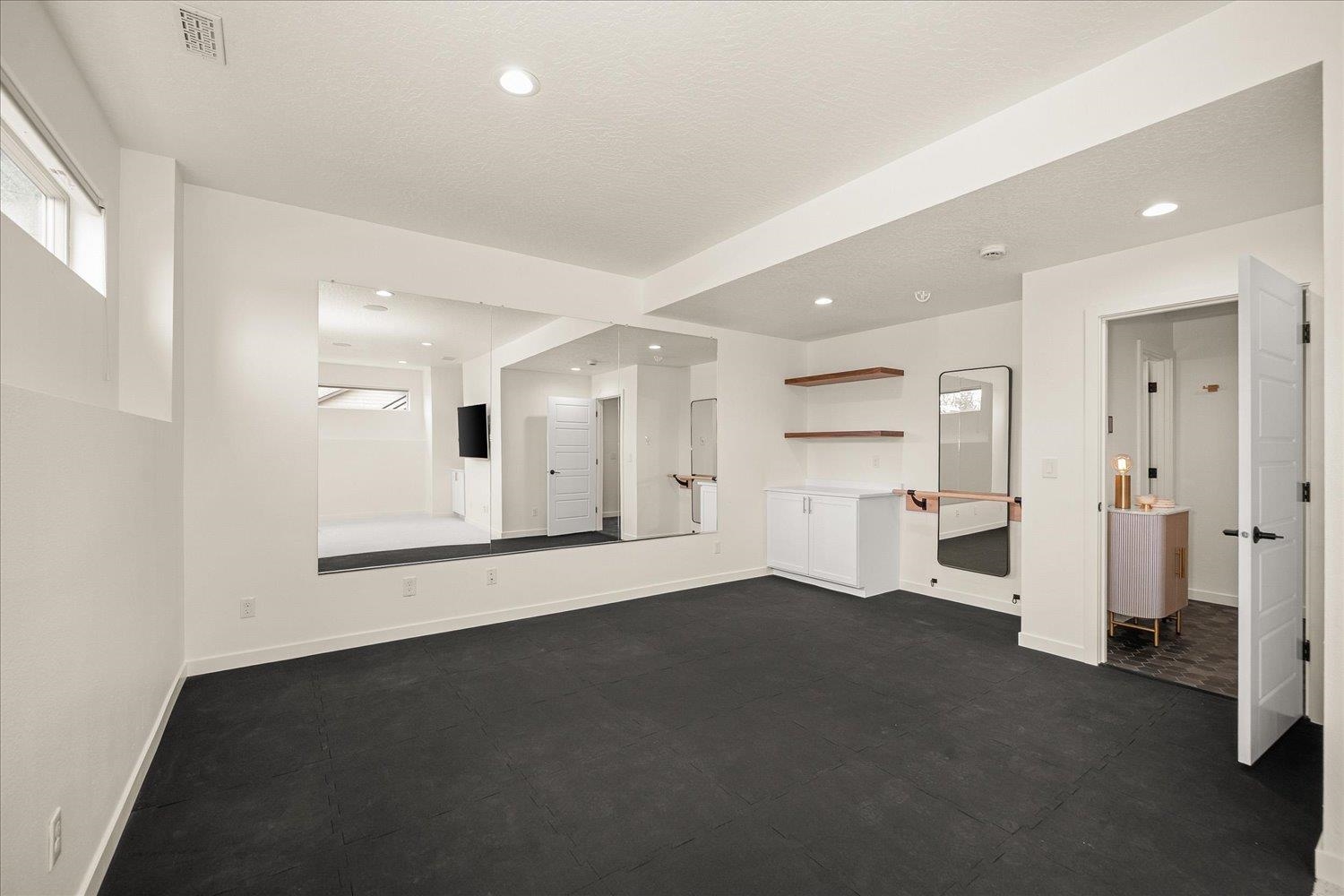 2023 W Summit Pkwy Ave - Photo 34