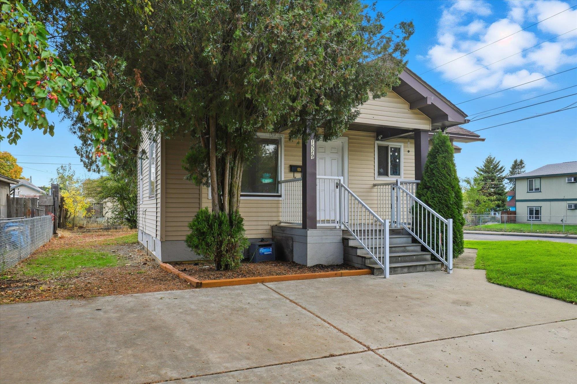 1529 W Nora Ave - Photo 4