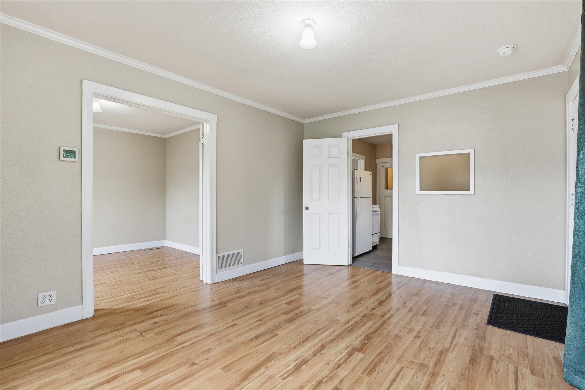 1529 W Nora Ave - Photo 7