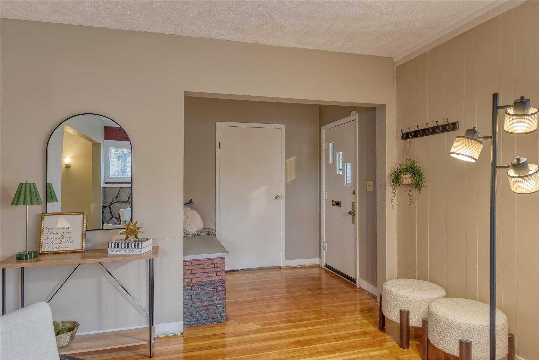 3203 W CORA Ave - Photo 7