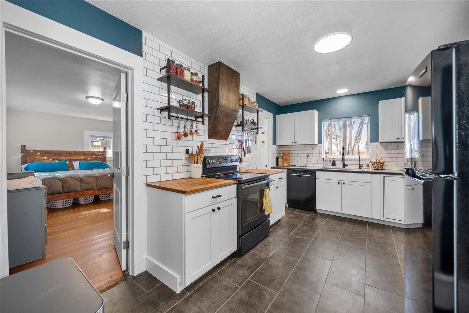1427 E Nebraska Ave - Photo 8
