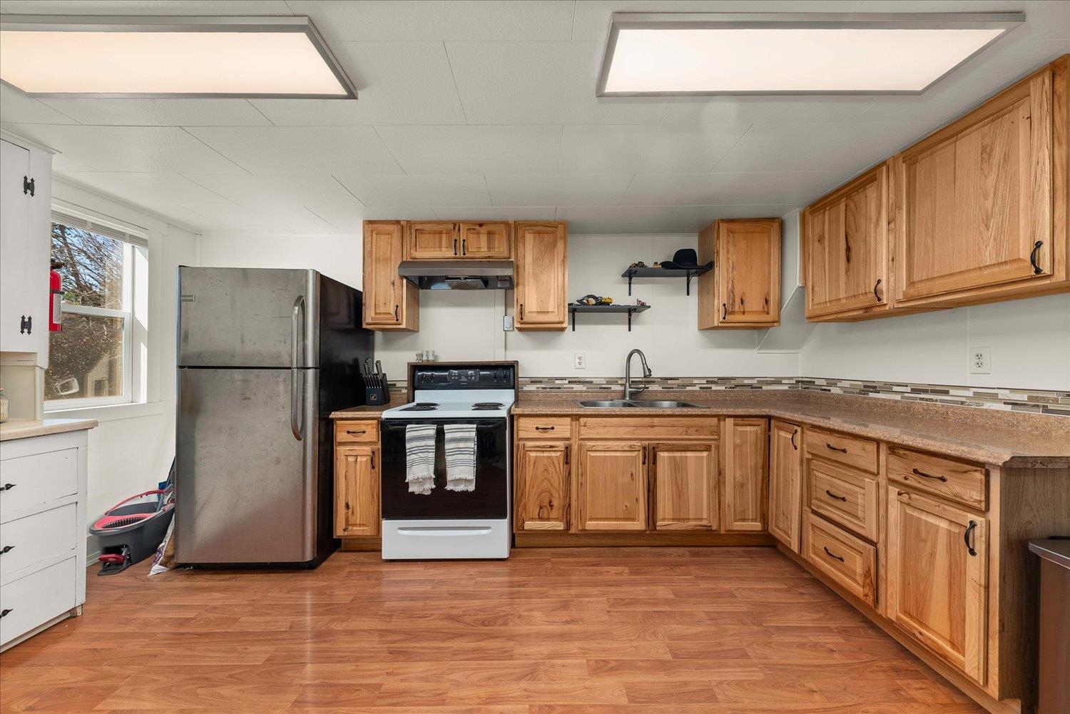 1014 Washington St - Photo 5