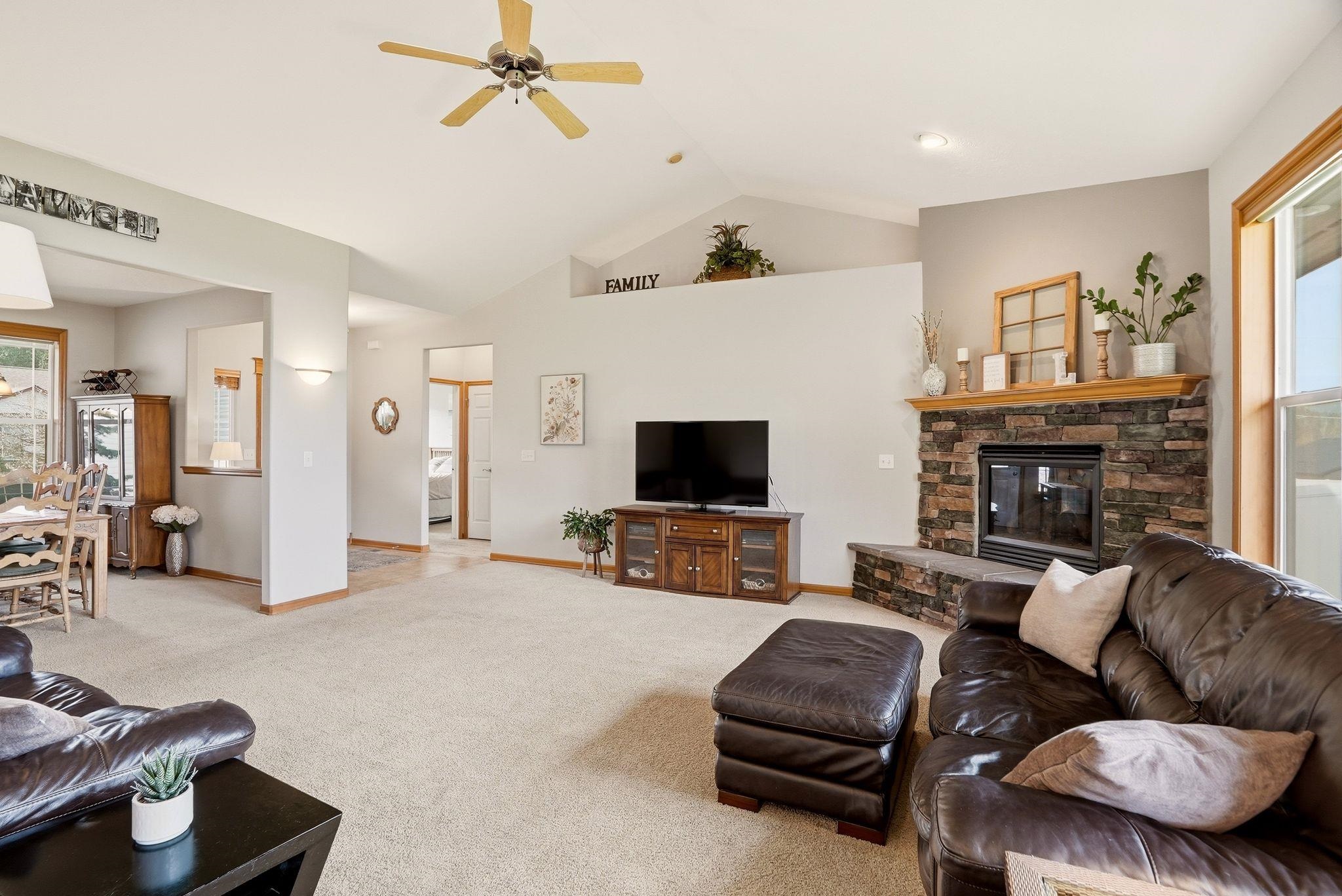 12313 E Emory Ln - Photo 5