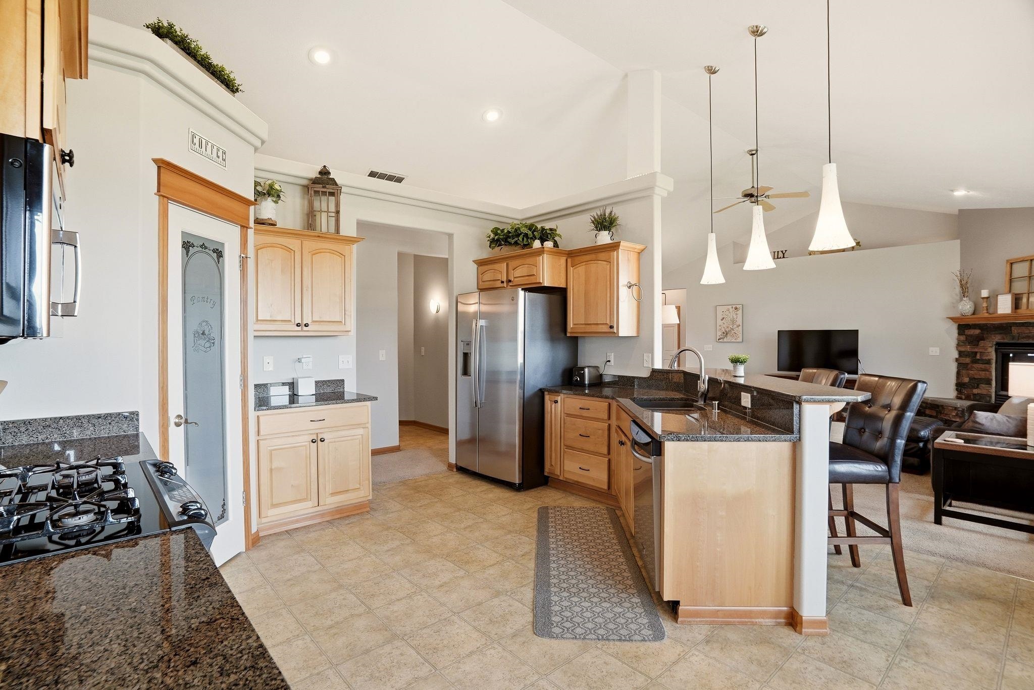 12313 E Emory Ln - Photo 8