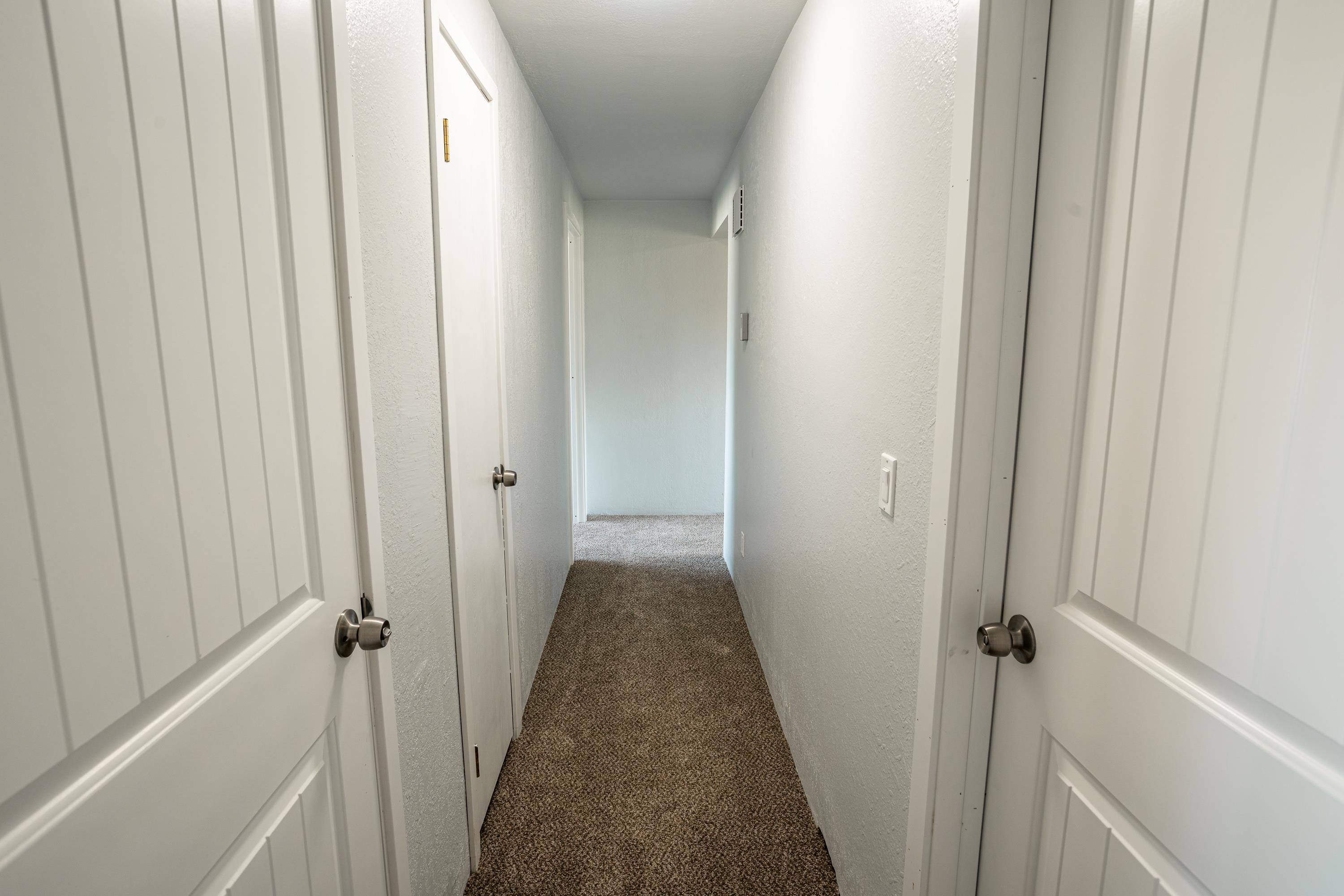 1206 S Best Rd - Photo 18