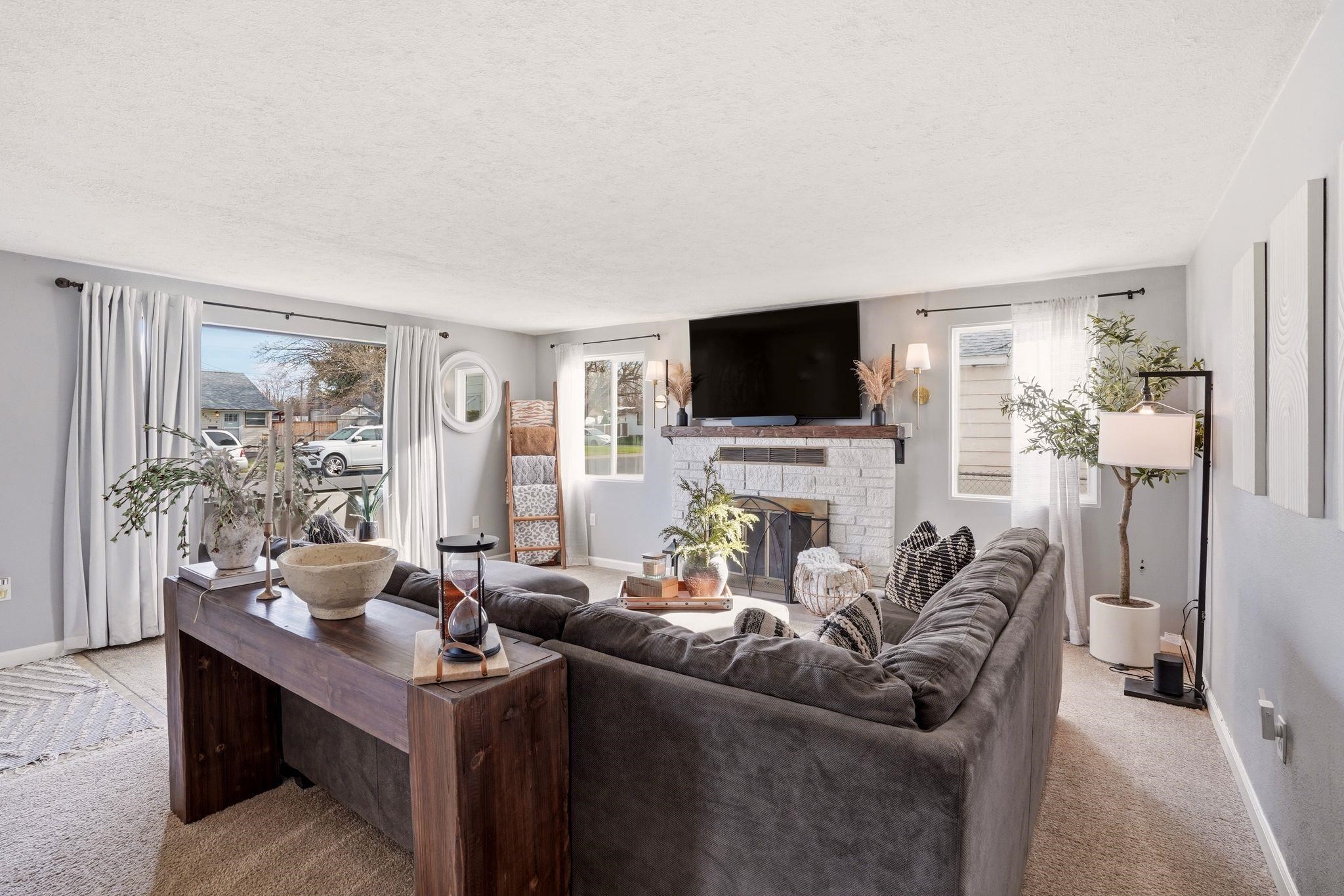 2511 W Olympic Ave - Photo 4