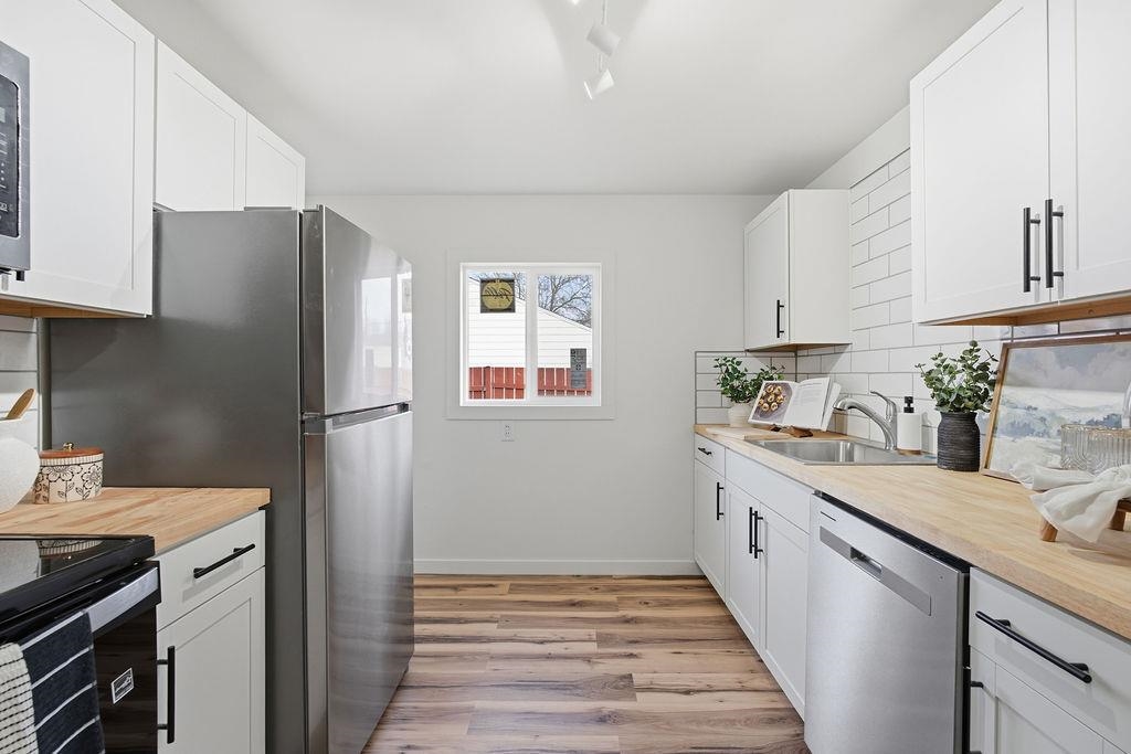 2486 W Rowan Ave - Photo 12