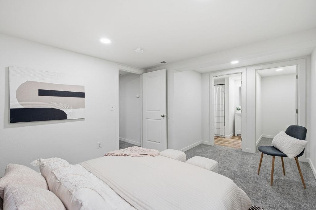 2486 W Rowan Ave - Photo 19