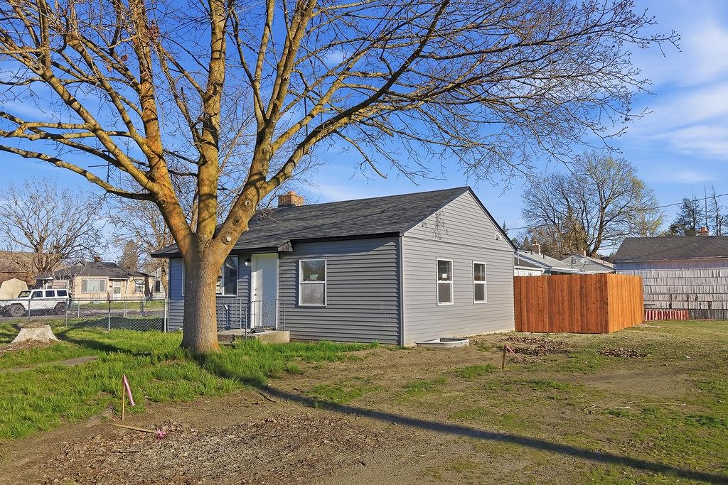 2486 W Rowan Ave - Photo 30