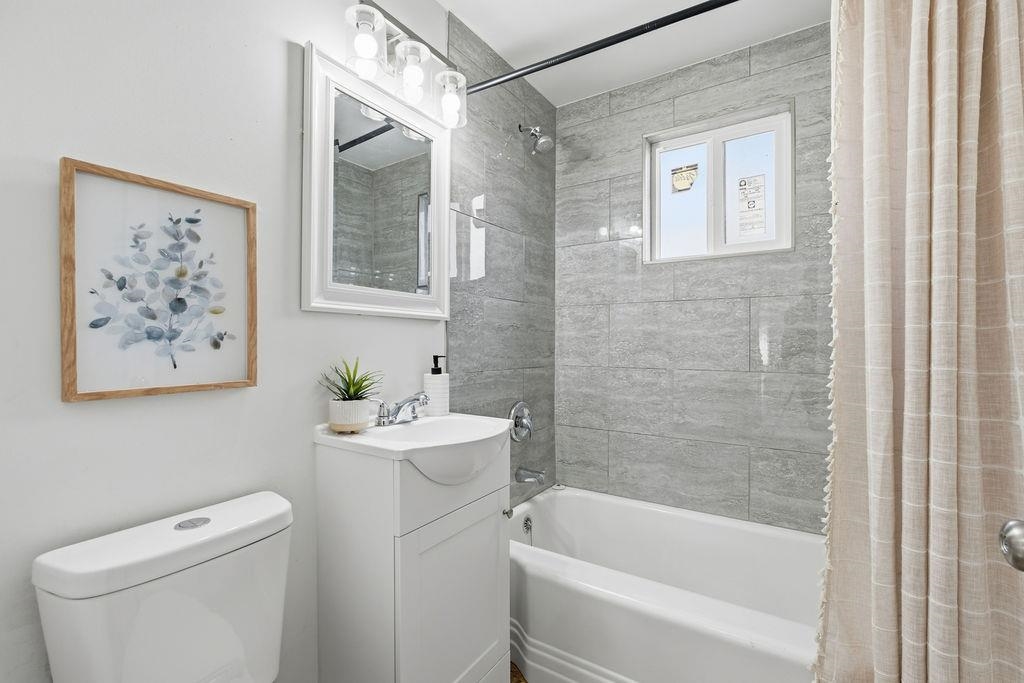 2486 W Rowan Ave - Photo 6