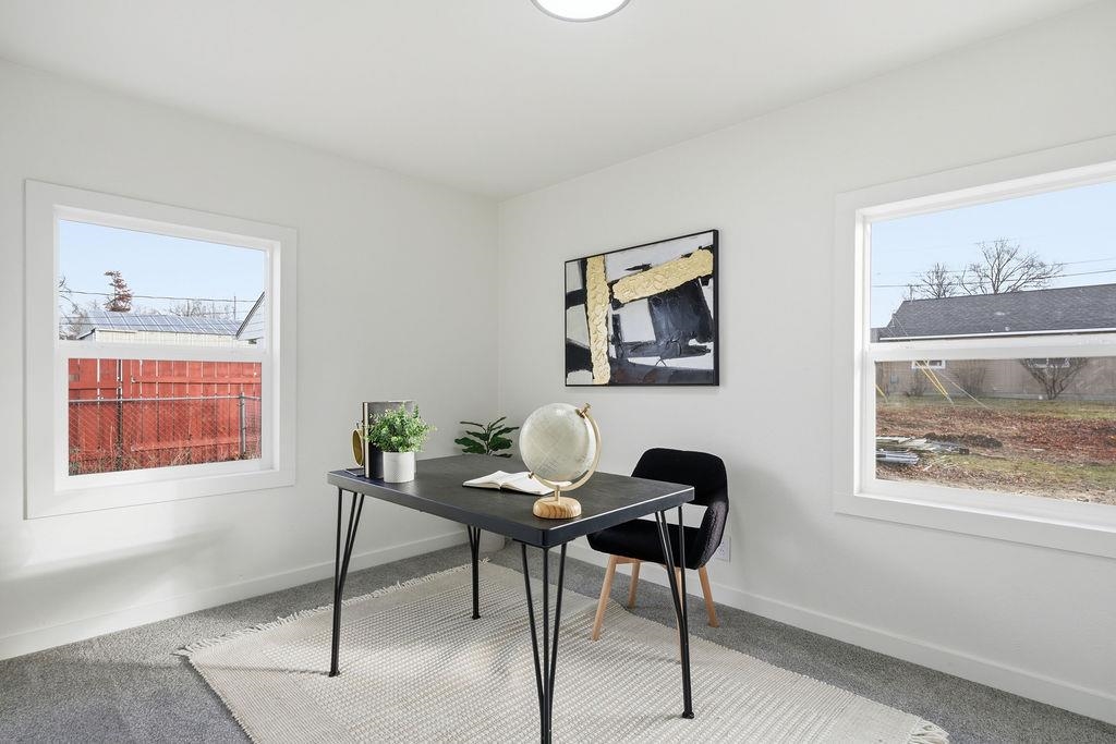 2486 W Rowan Ave - Photo 7