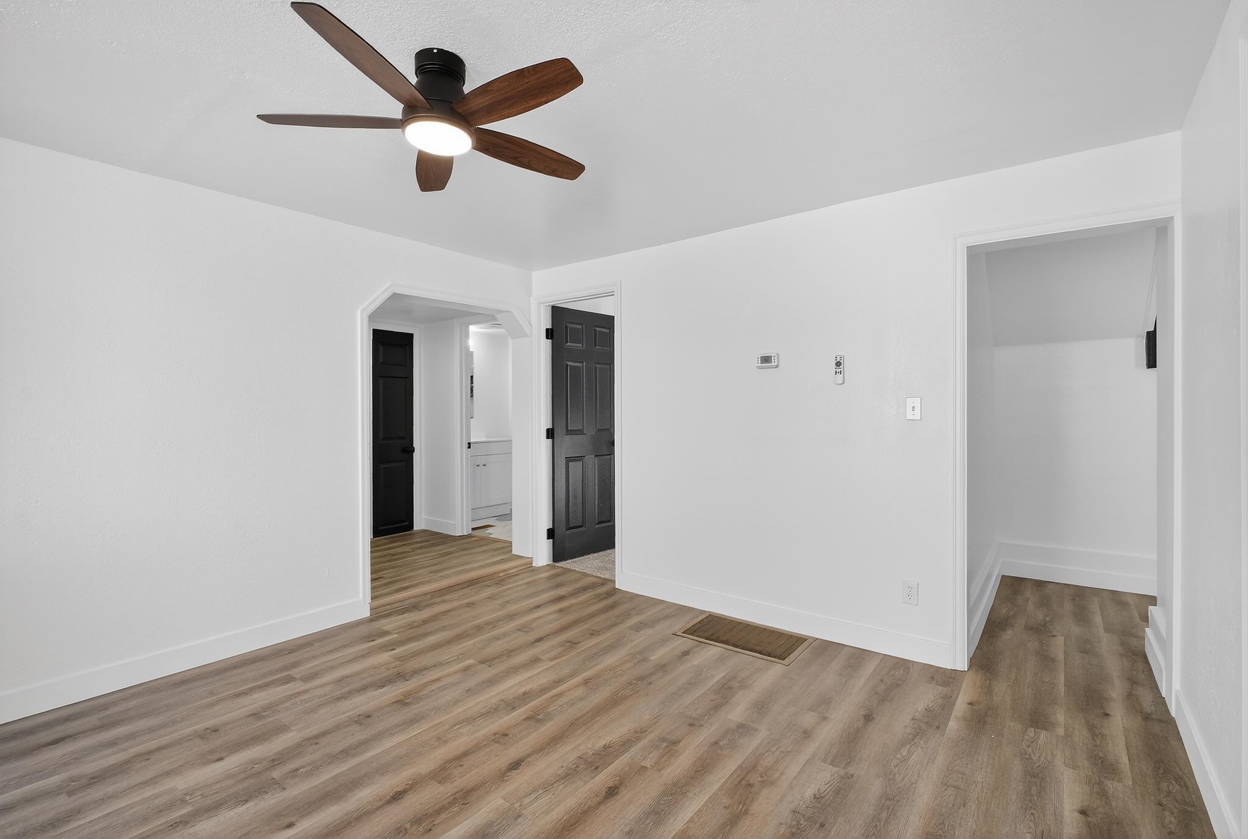 2514 E 5TH Ave - Photo 13