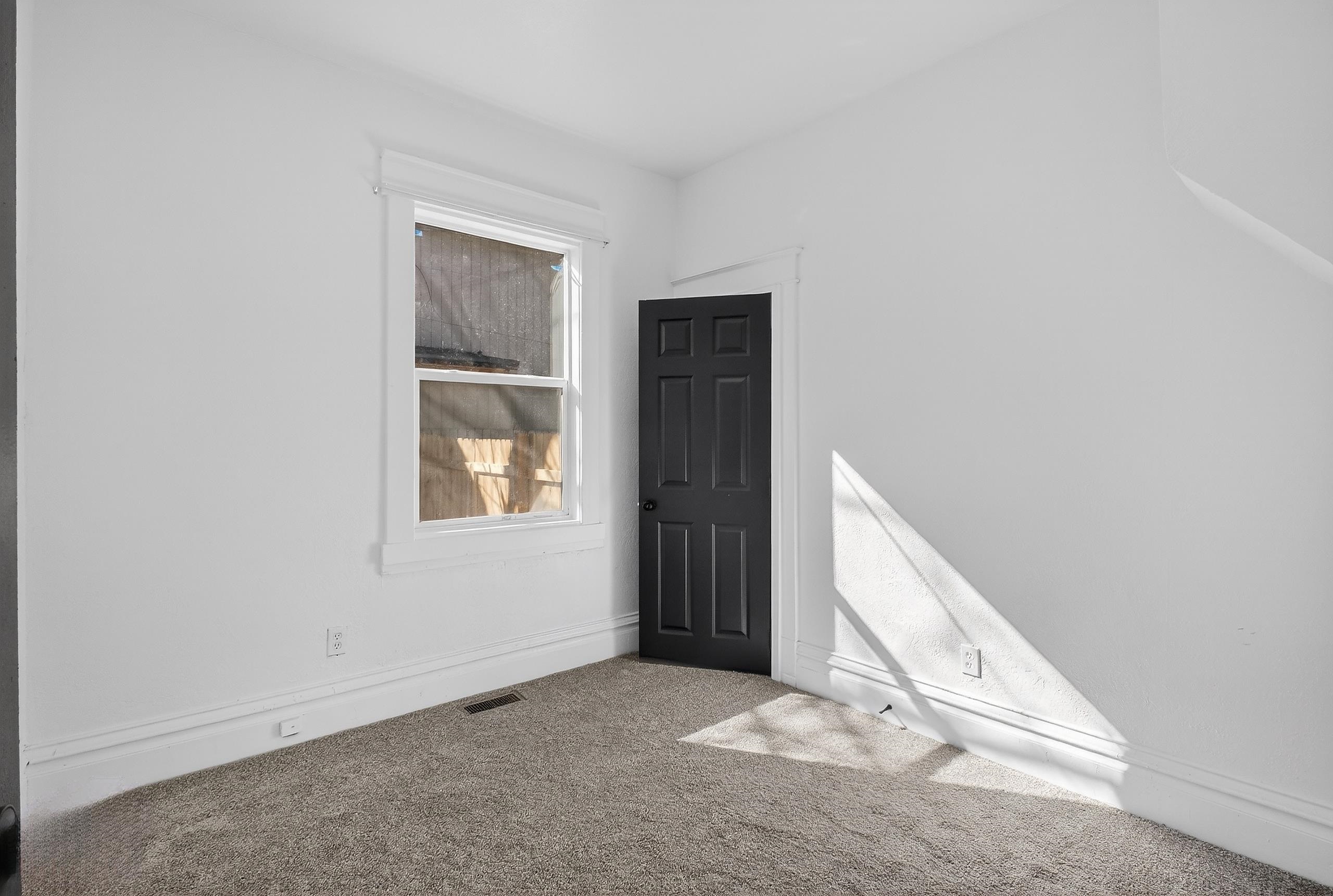 2514 E 5TH Ave - Photo 14