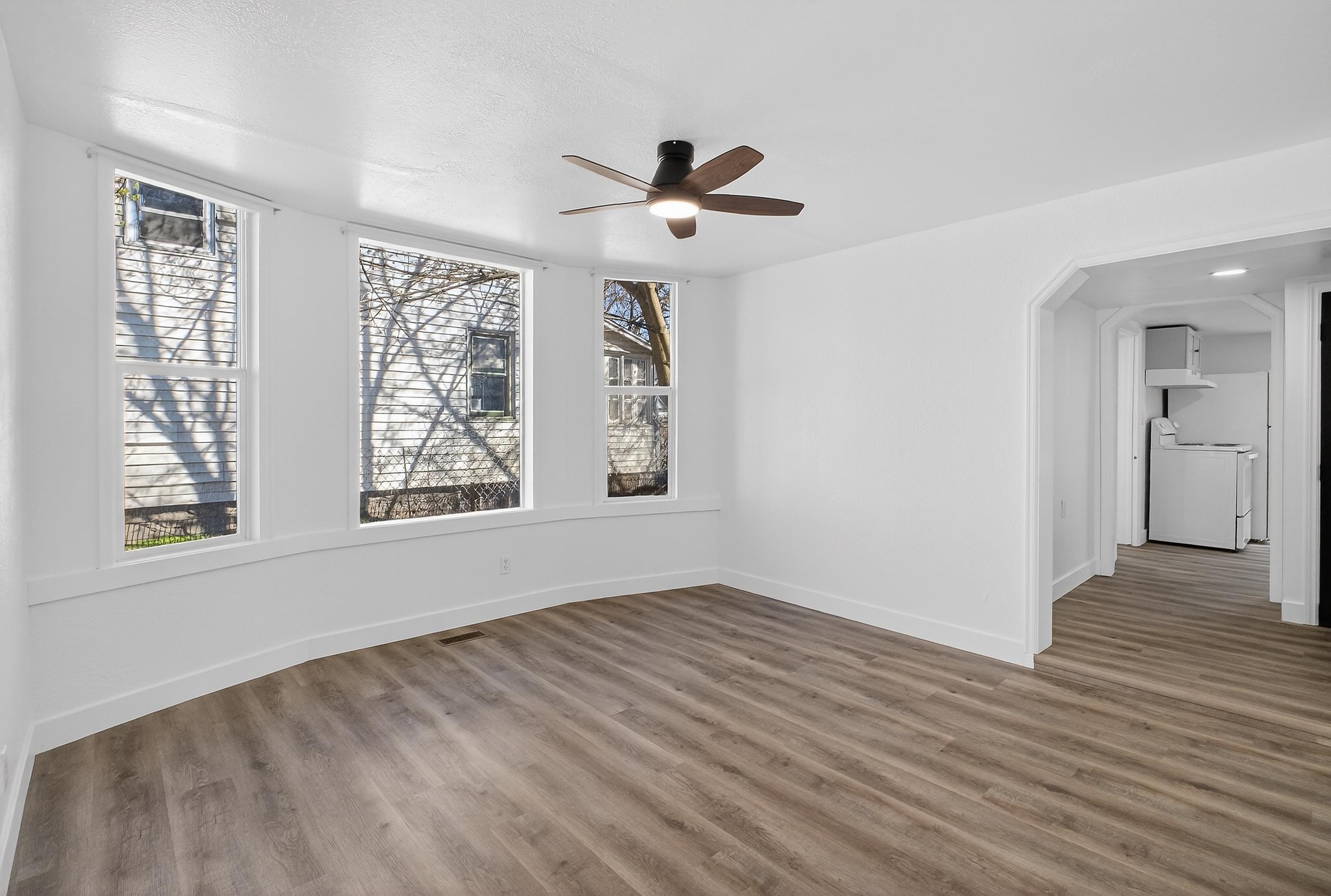 2514 E 5TH Ave - Photo 9