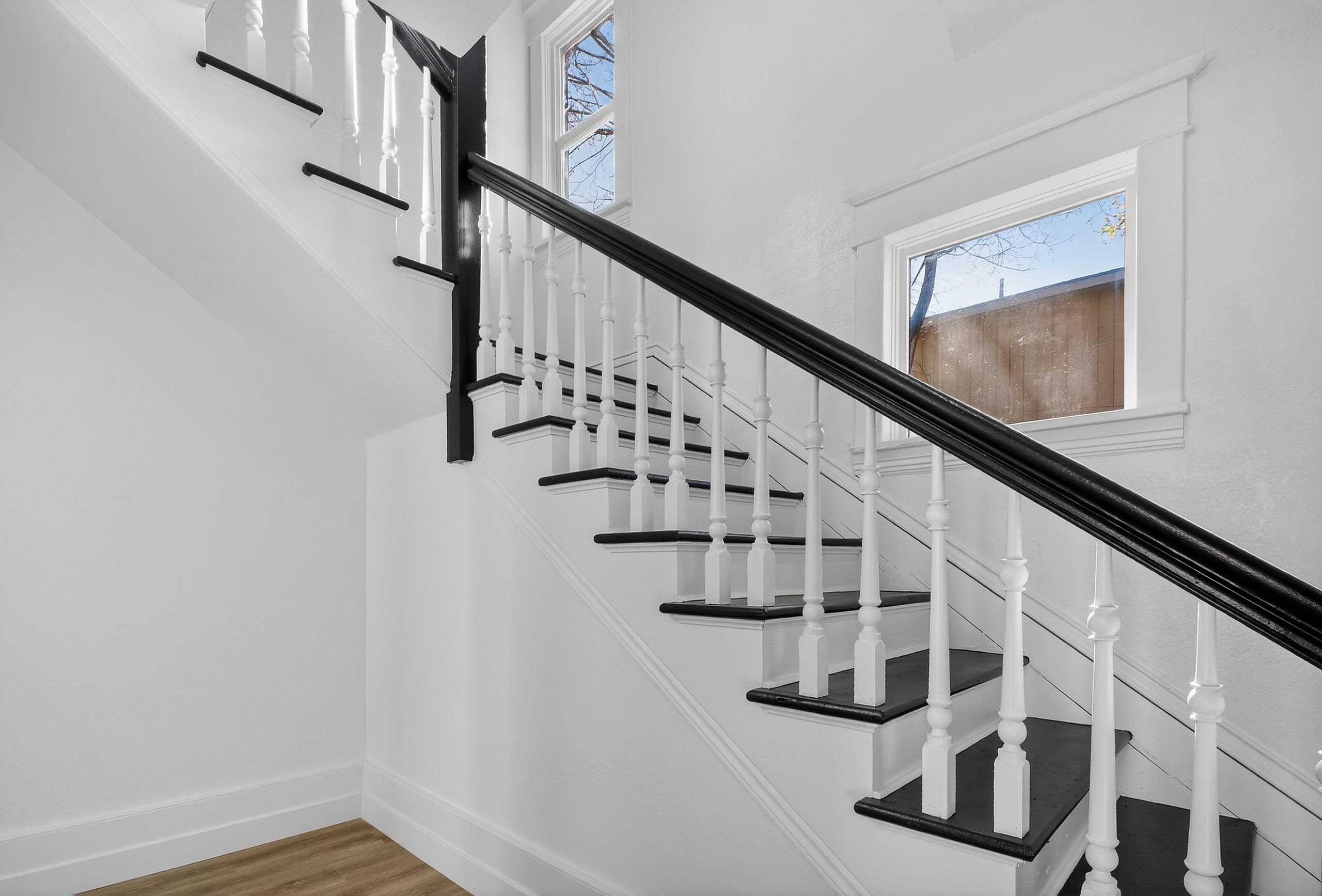 2514 E 5TH Ave - Photo 10