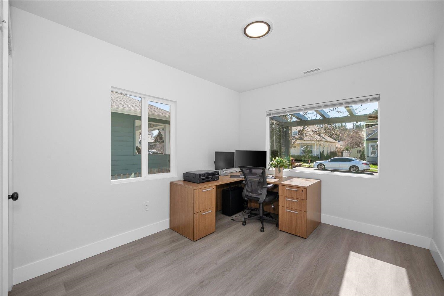 513 E 8th Ave - Photo 13
