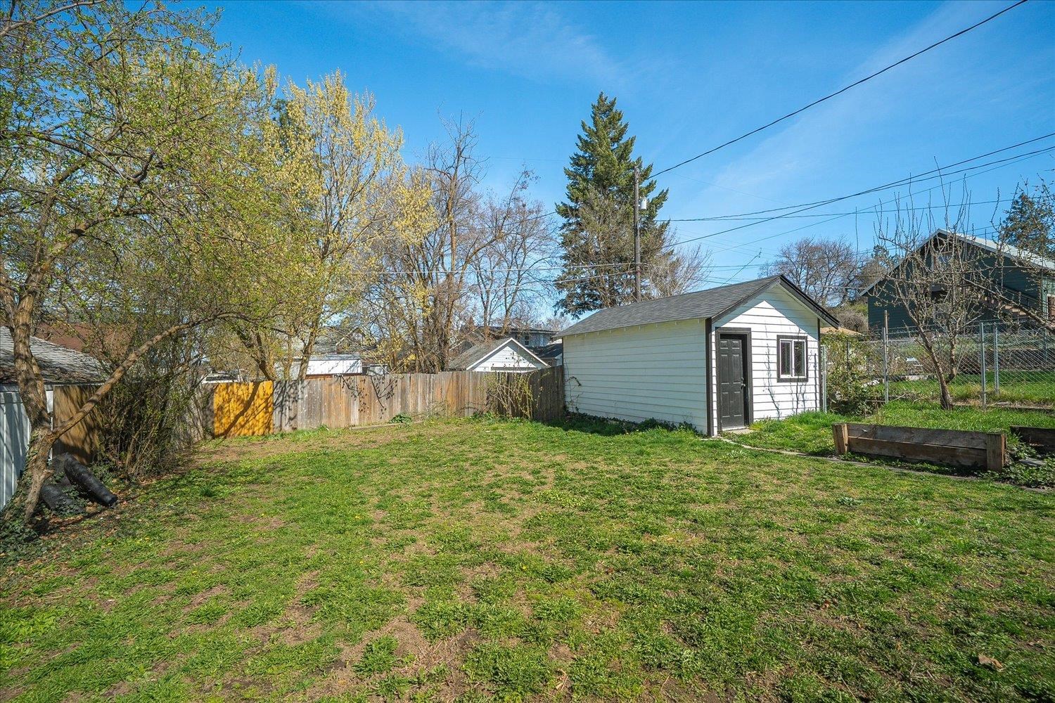 513 E 8th Ave - Photo 20