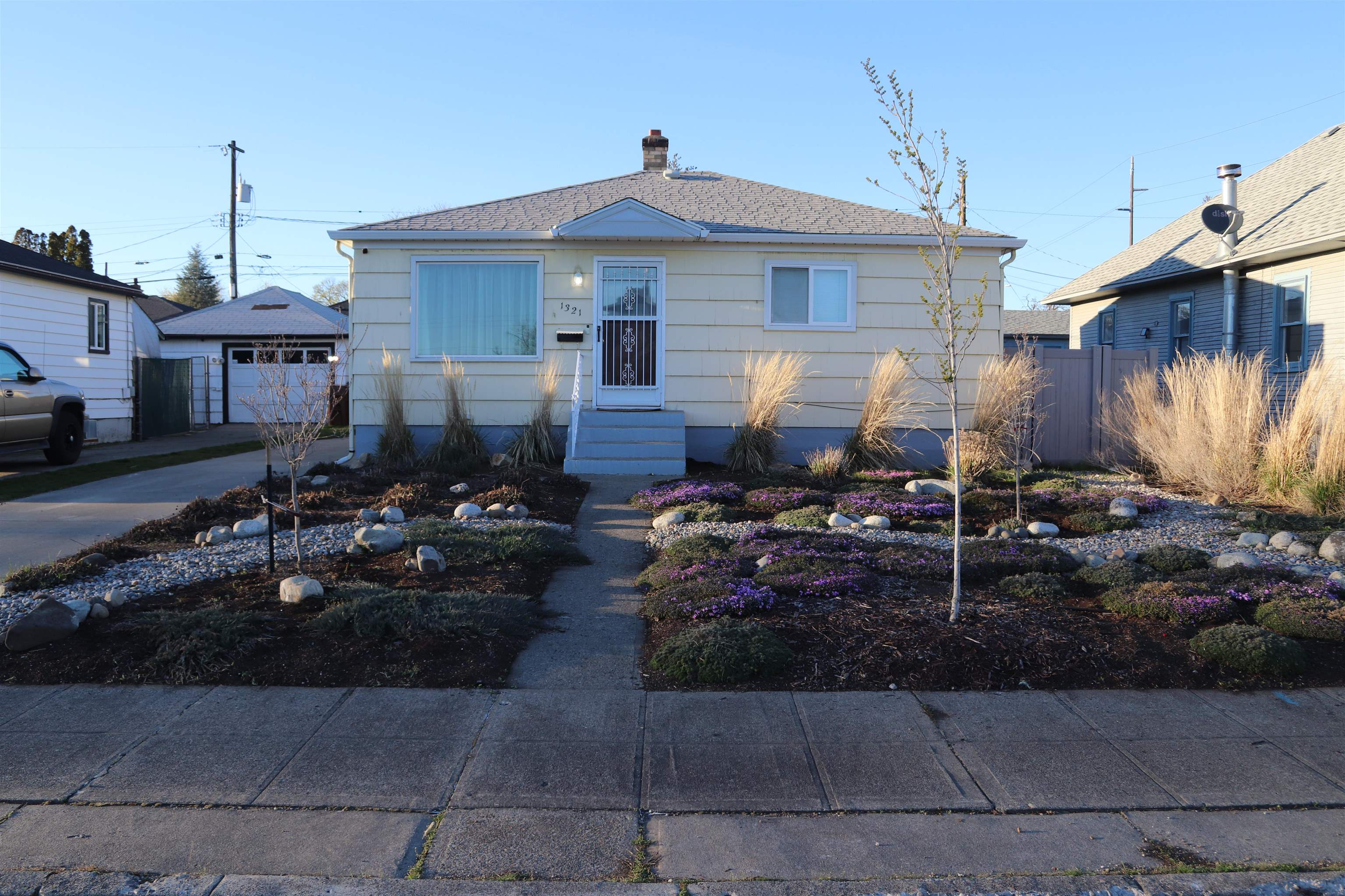 1321 E Gordon Ave - Photo 1