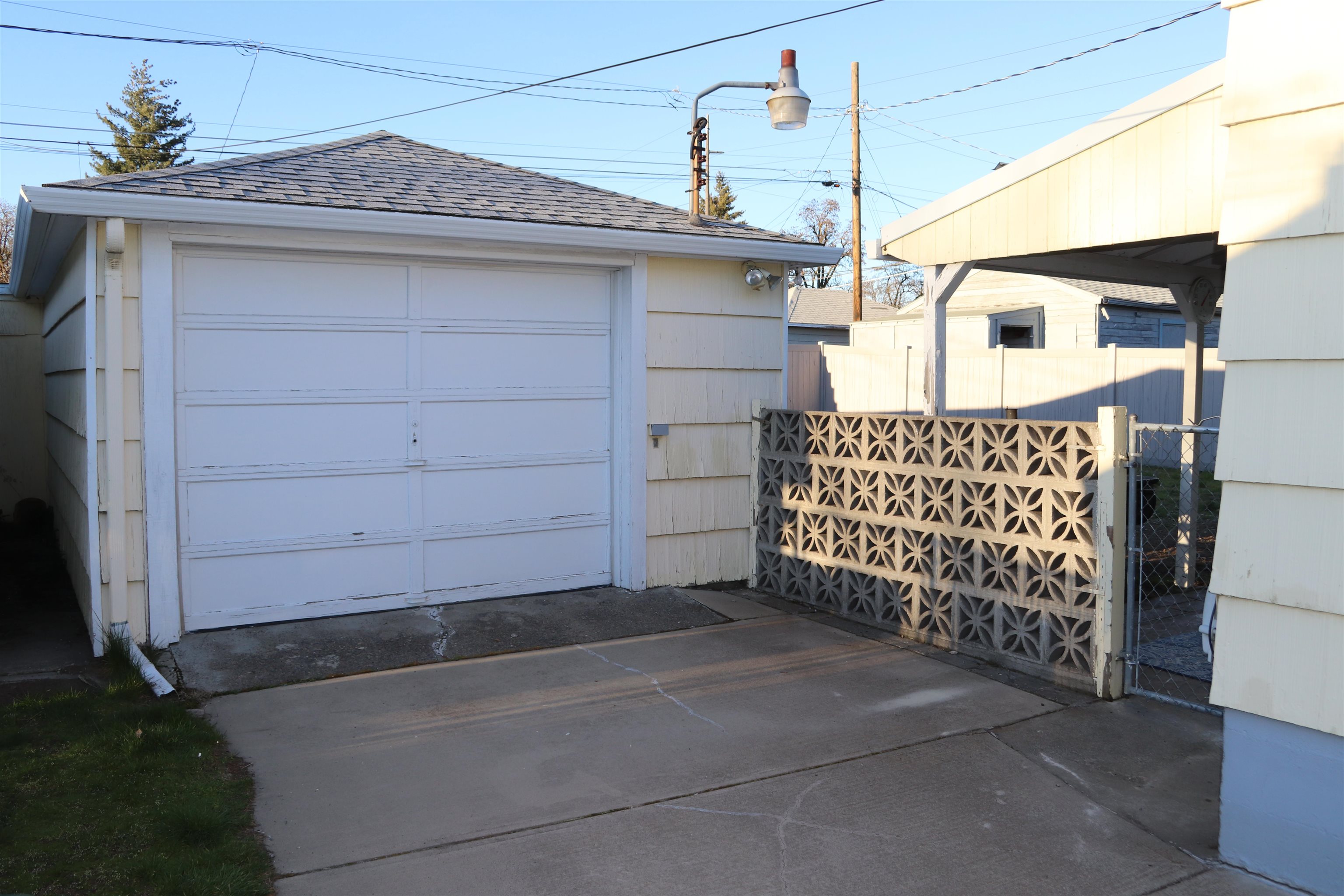 1321 E Gordon Ave - Photo 4