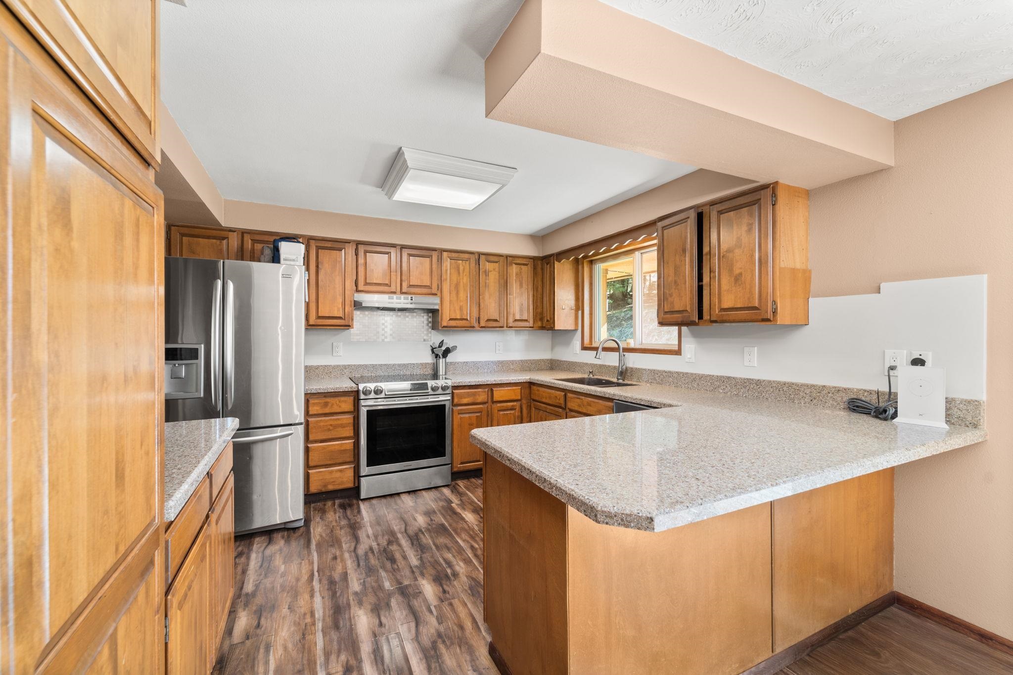 22616 N Creeger Ln - Photo 12