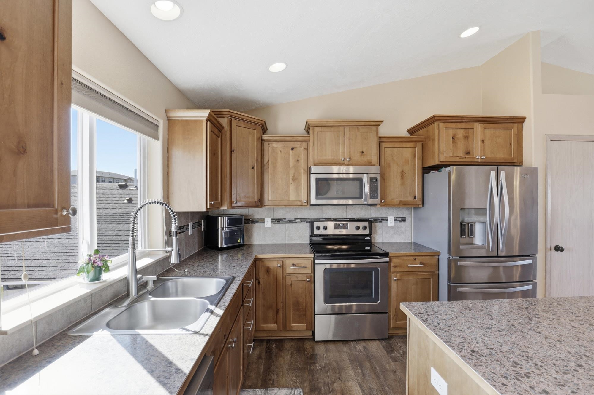 16922 E Baldwin Ave - Photo 8