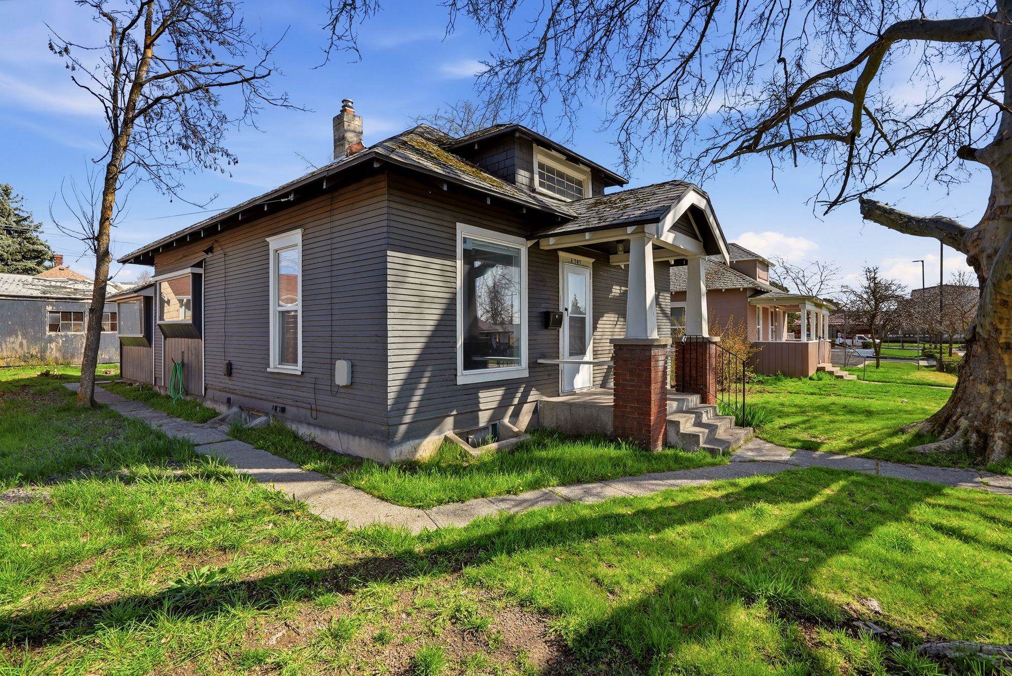 707 E Kiernan Ave - Photo 3