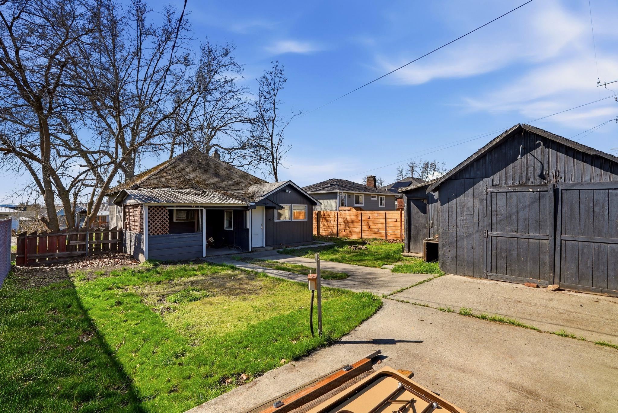 707 E Kiernan Ave - Photo 29