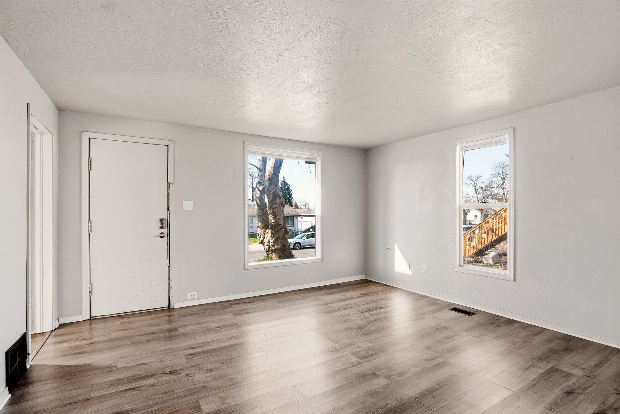 707 E Kiernan Ave - Photo 6
